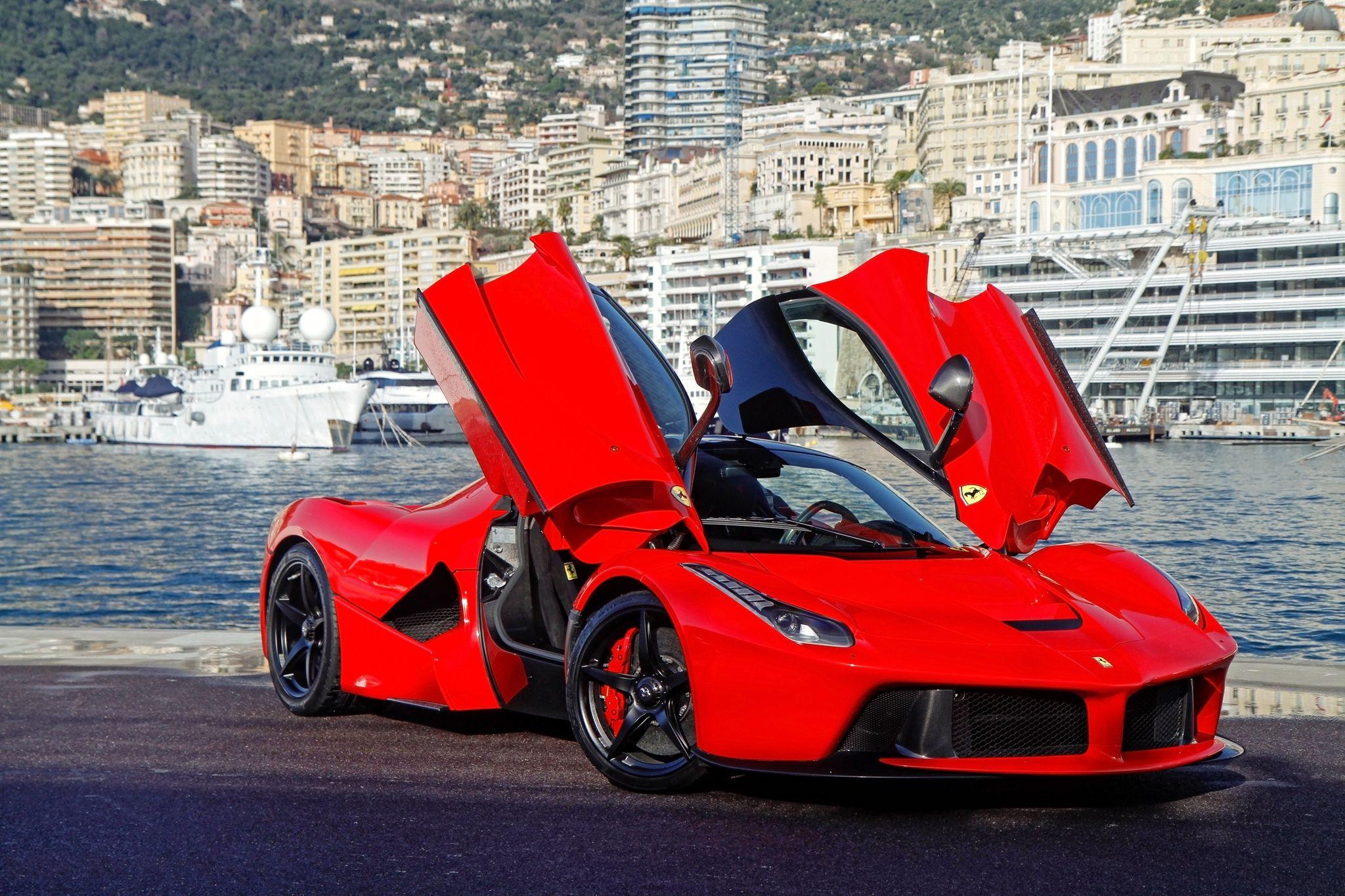 2048x1365 Ferrari LaFerrari Wallpaper