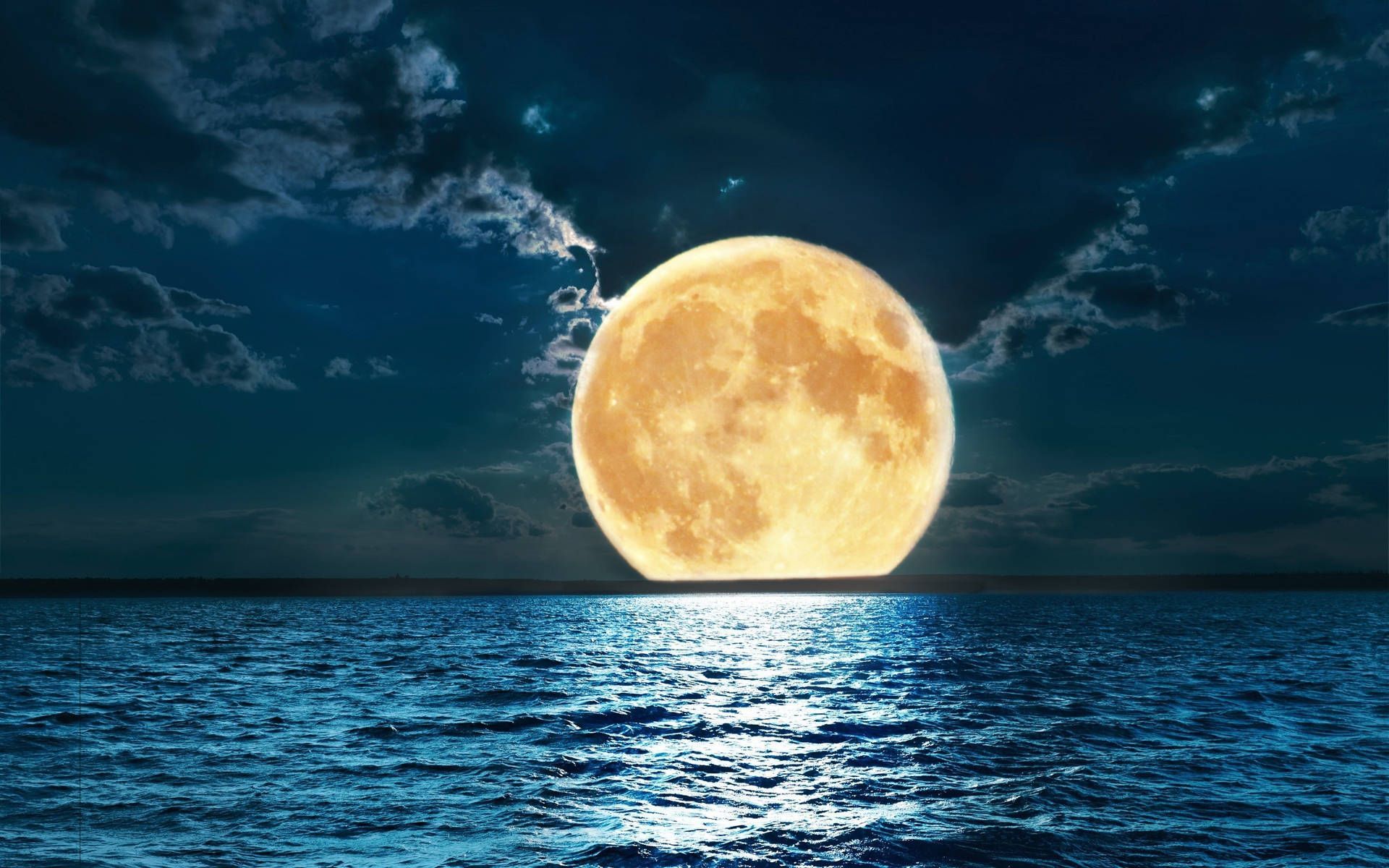1920x1200 Beautiful Full Moon Calm Ocean