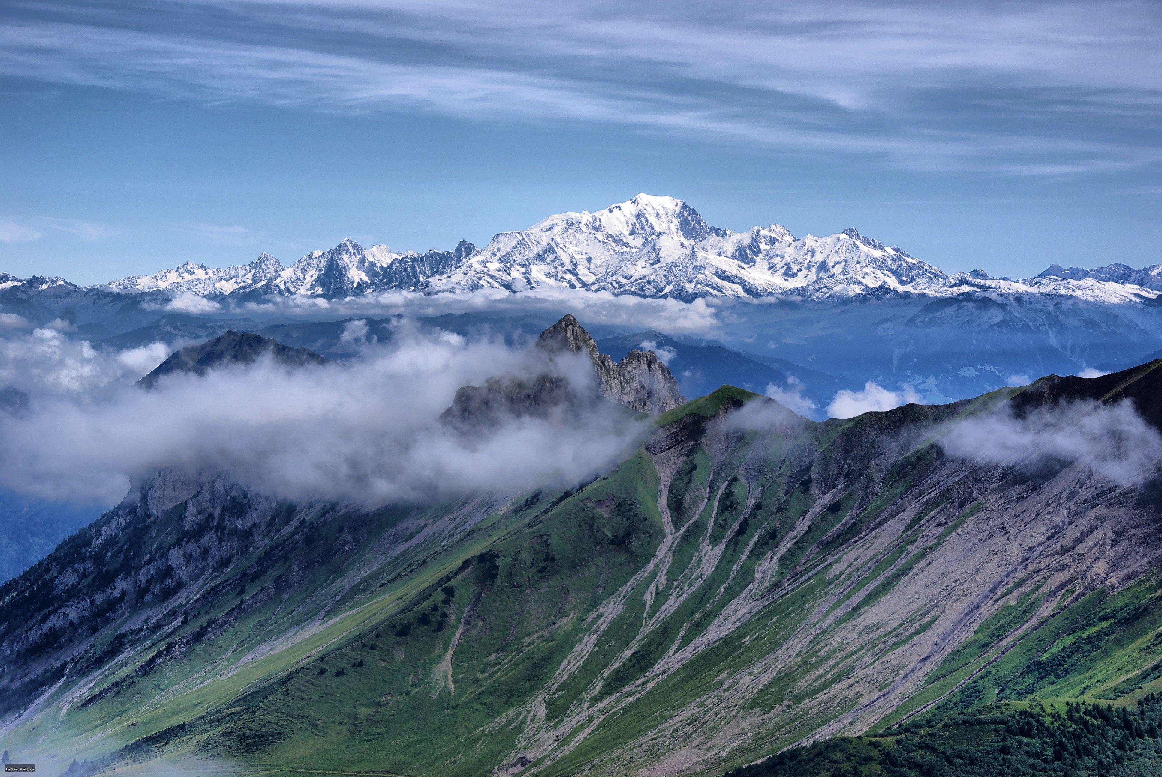 France mountains. Монблан гора. Гора Монблан во Франции. Горный массив Монблан. Mont-Blanc Франция.