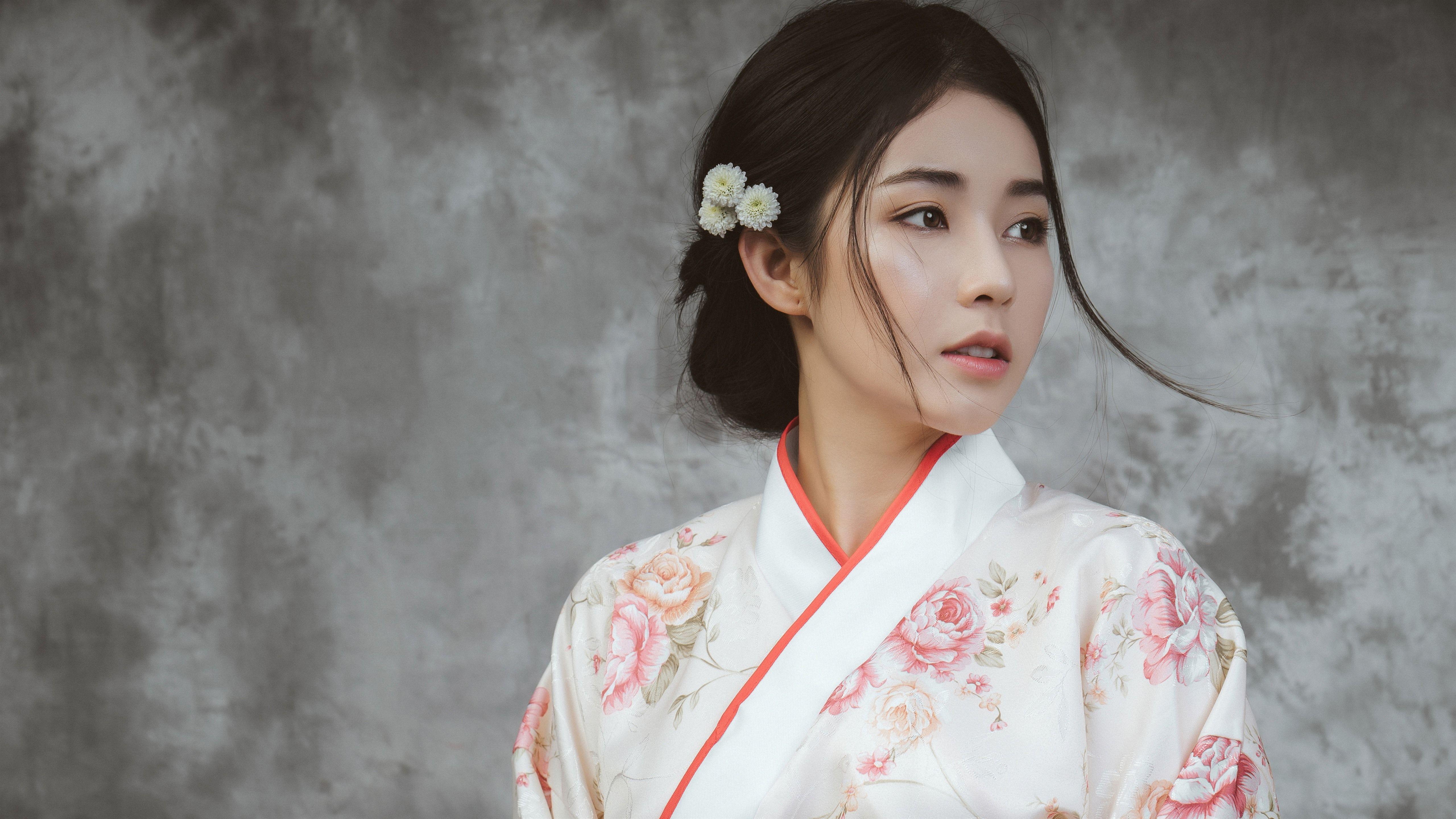 5120x2880 Wallpaper Beautiful Japanese girl, young woman, kimono