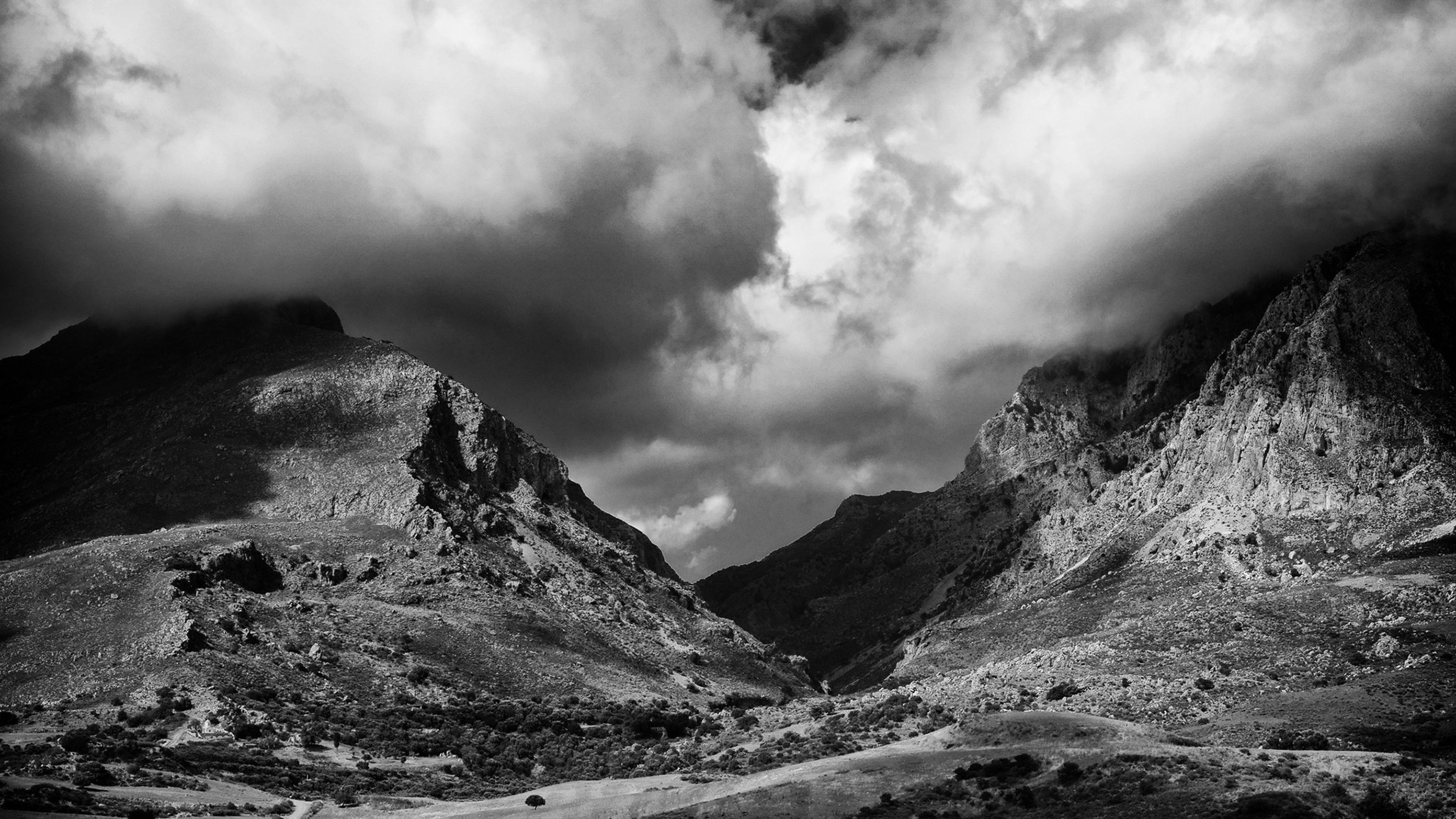Black And White 4K Wallpapers Top Free Black And White 4K Backgrounds 