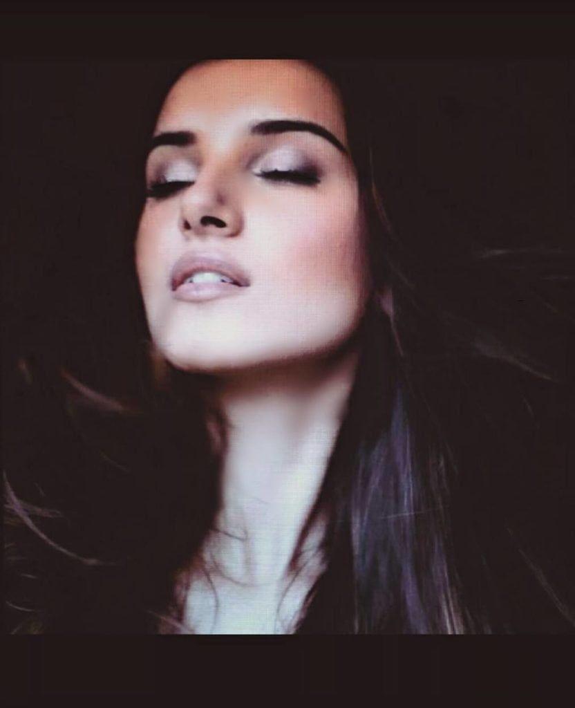 832x1024 Tara Sutaria Picstures. Beautiful bollywood