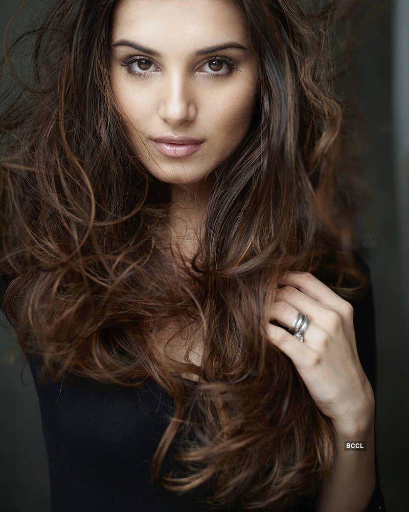 800x1000 These stylish picture of Tara Sutaria make heads turn