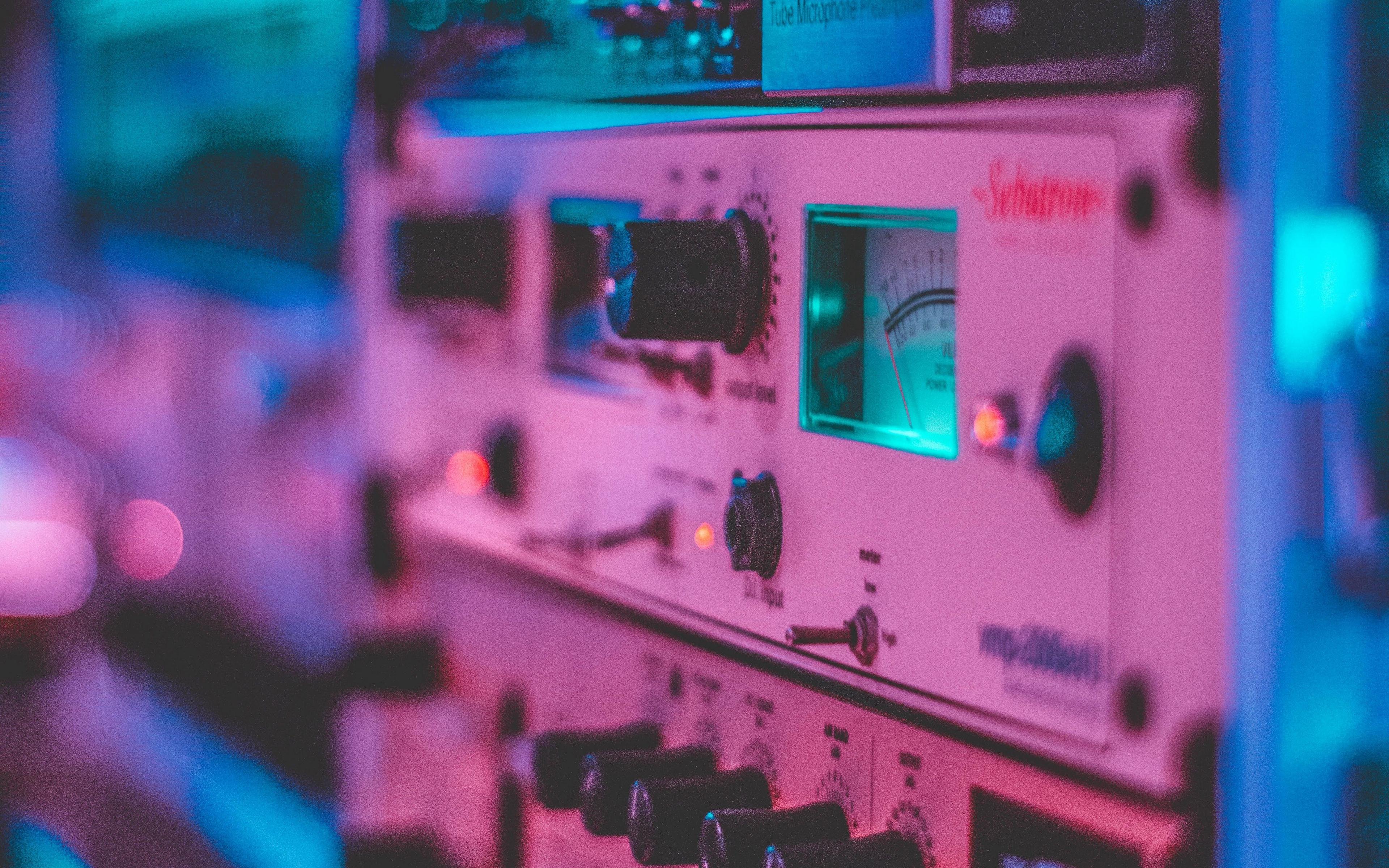3840x2400 Download wallpaper 3840x2400 stereo, subwoofer, microphone