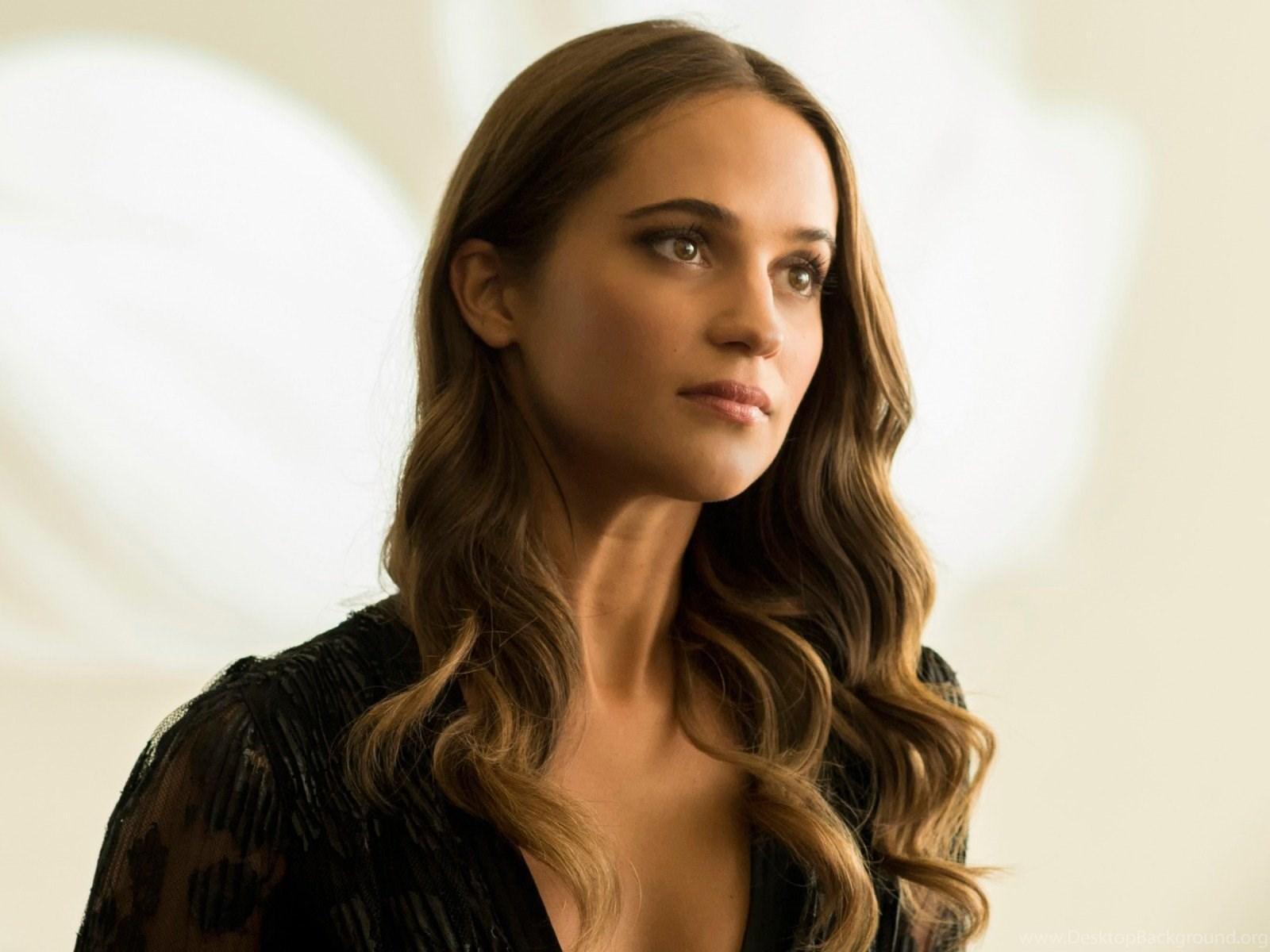 1600x1200 Alicia Vikander Wallpaper HD Desktop Background
