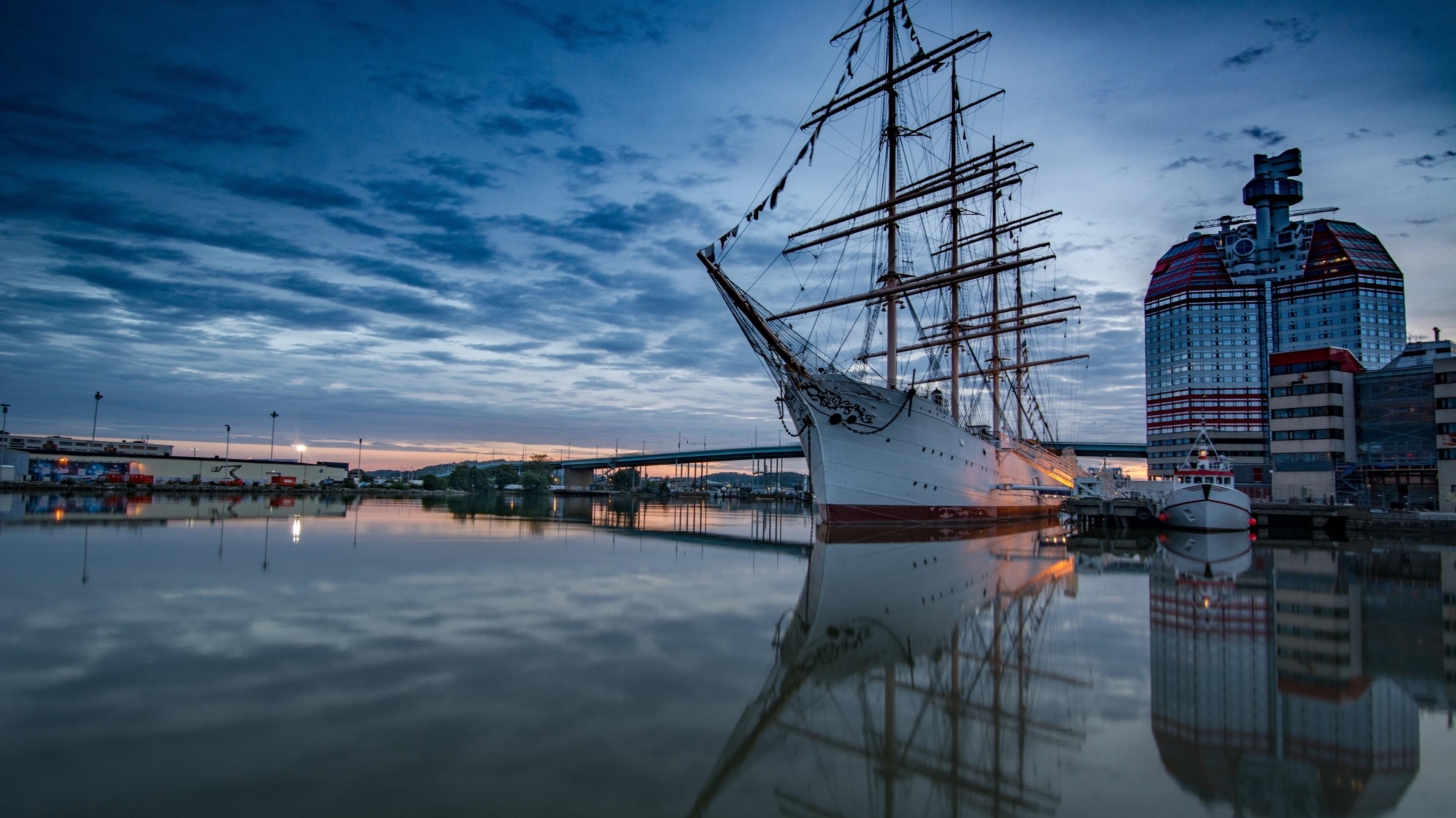 3840x2160 Download wallpaper: Historic wooden sailing ship