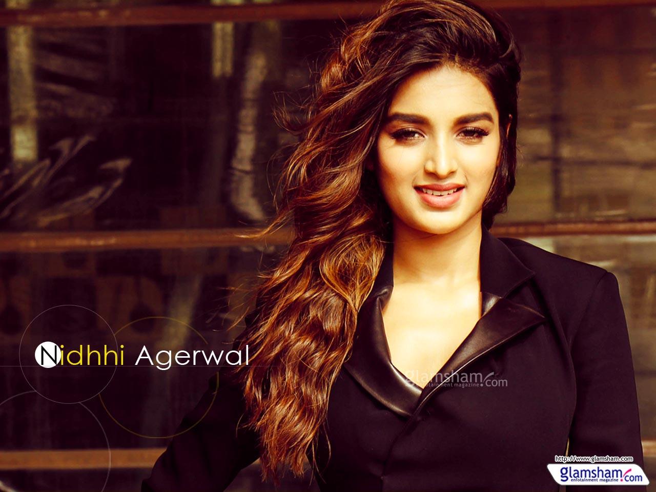 Nidhhi Agerwal Wallpapers - Top Free Nidhhi Agerwal Backgrounds