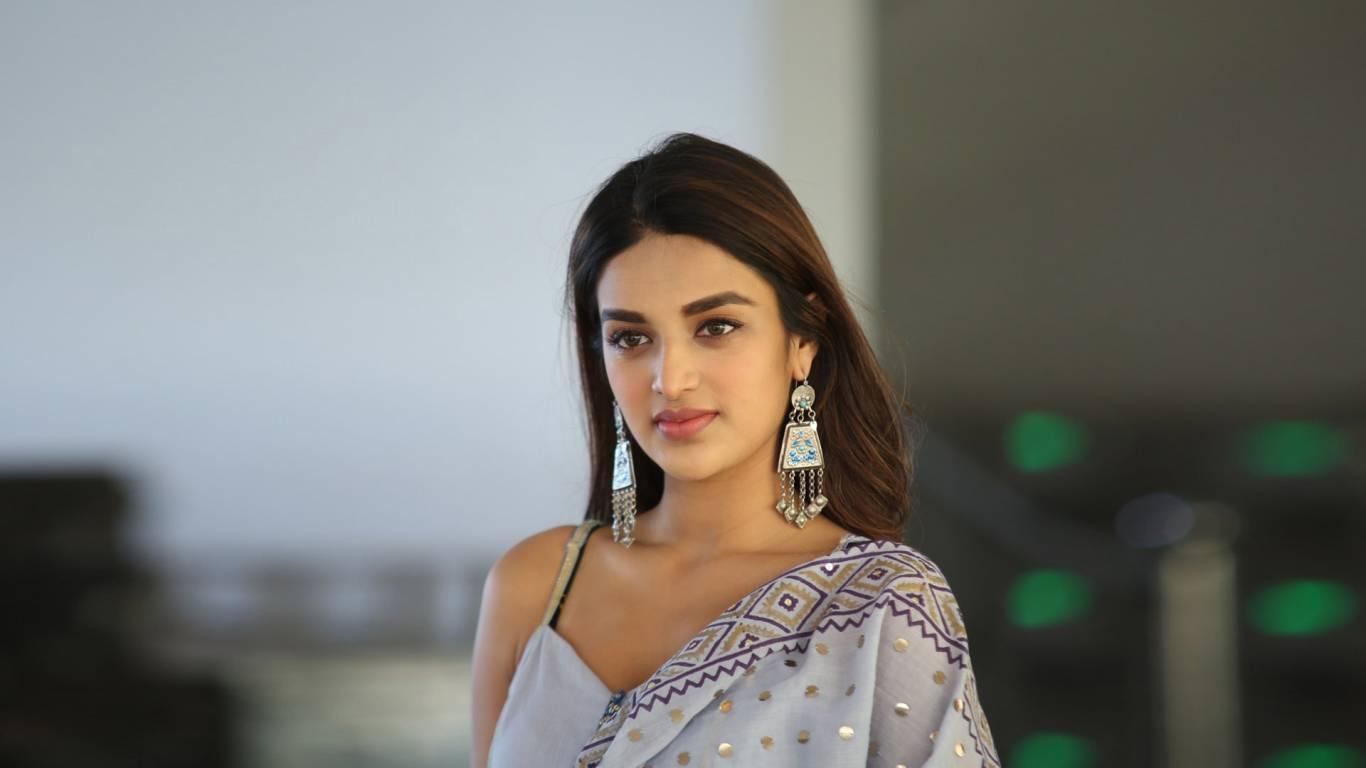 Nidhhi Agerwal Wallpapers - Top Free Nidhhi Agerwal Backgrounds ...