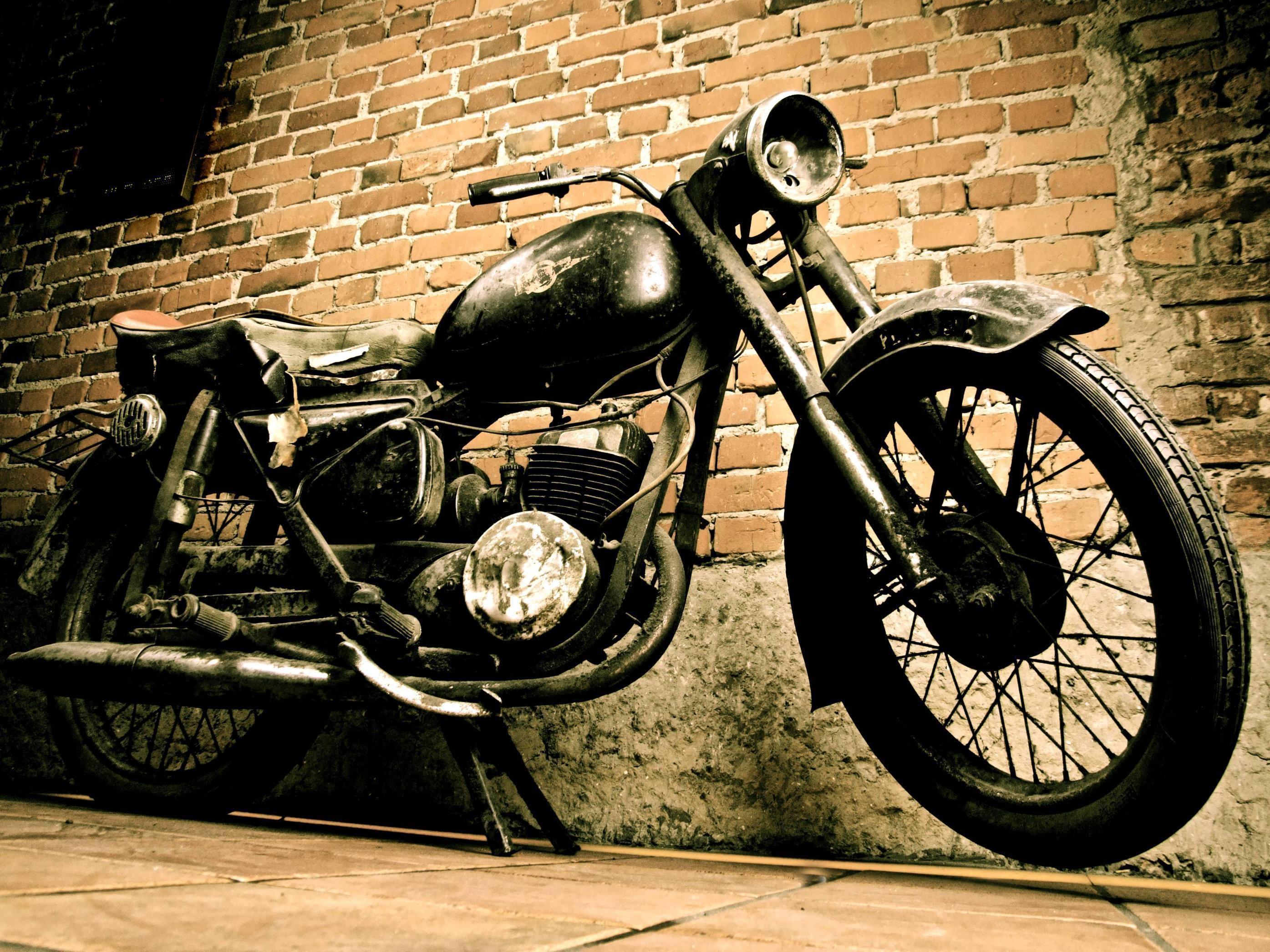 2790x2093 Vintage Motorcycle Wallpaper