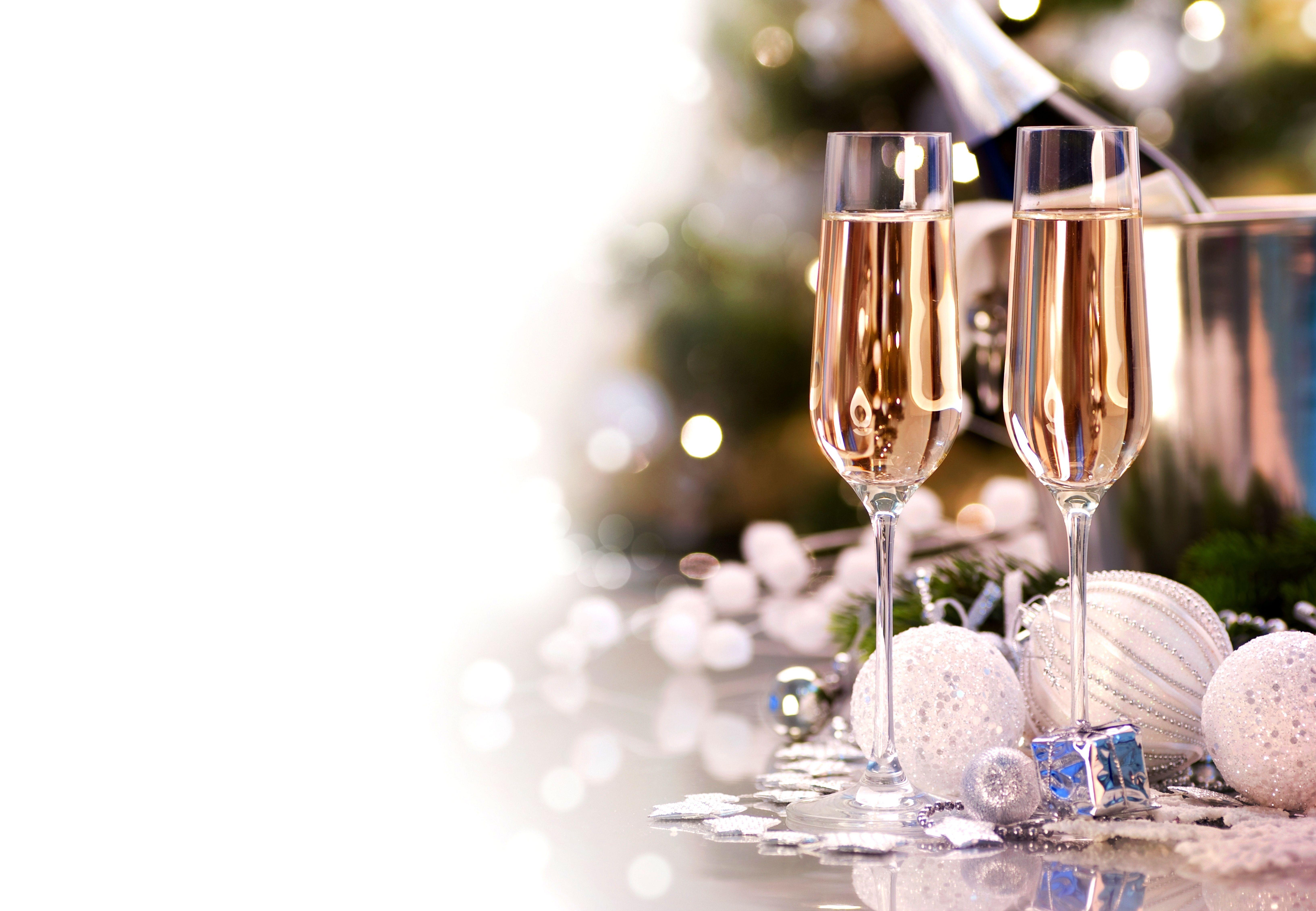 6530x4520 Champagne wine glasses bottle snow wallpaperx1200