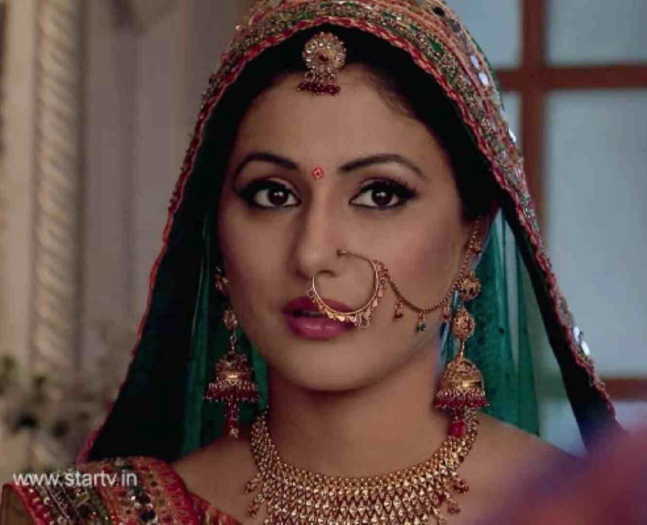 1330x1080 Hina Khan. Stuff to Buy. Bridal jewelry, Drop