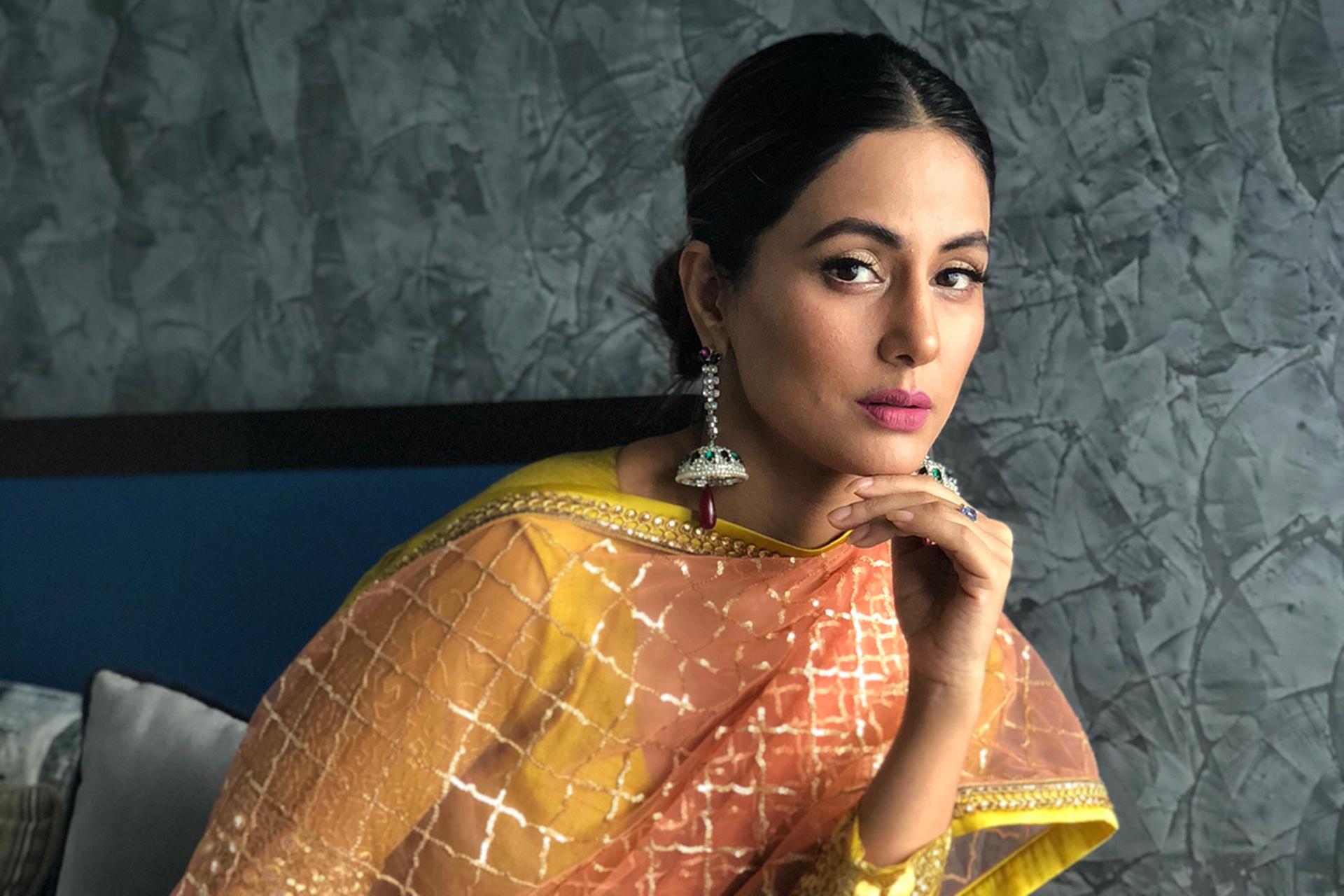 1920x1280 Hina Khan HD Desktop Wallpaper 38538