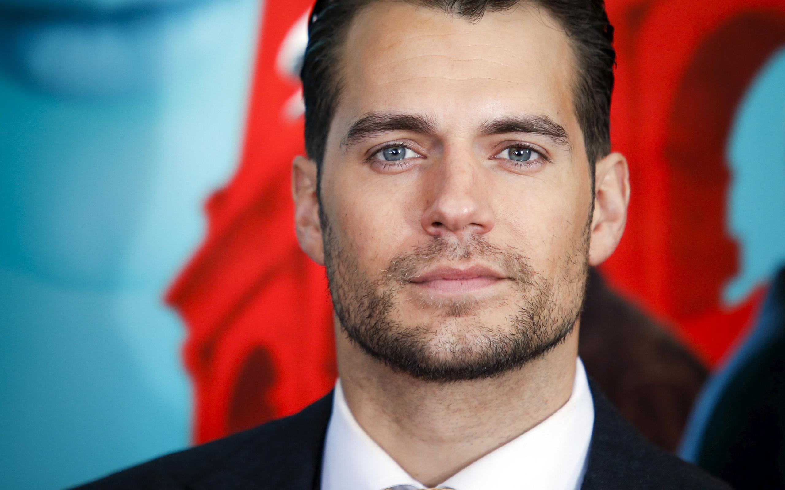 2560x1600 Wallpaper of Actor, Blue Eyes, British, Face, Henry Cavill