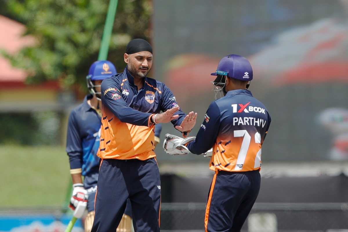 1200x800 Harbhajan Singh Photo. Image Gallery