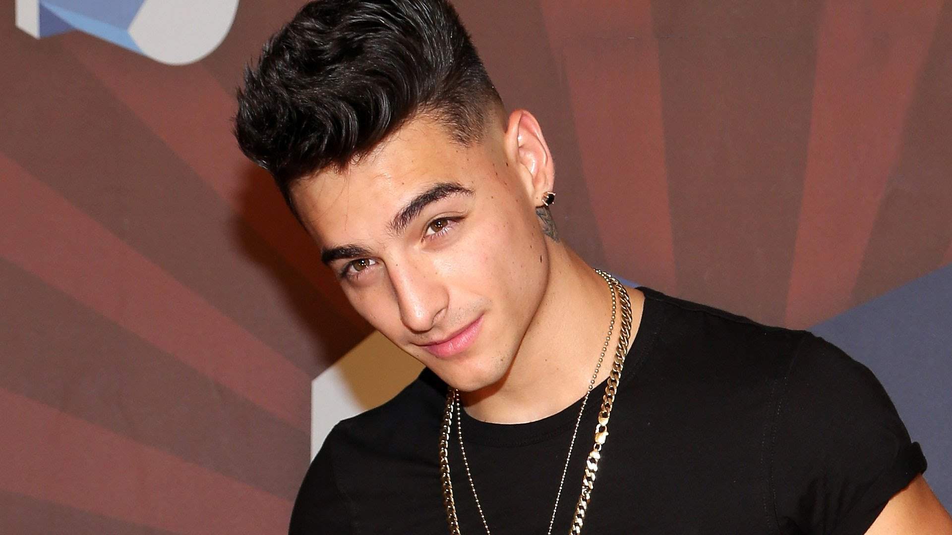 Maluma Wallpapers - Top Free Maluma Backgrounds - WallpaperAccess