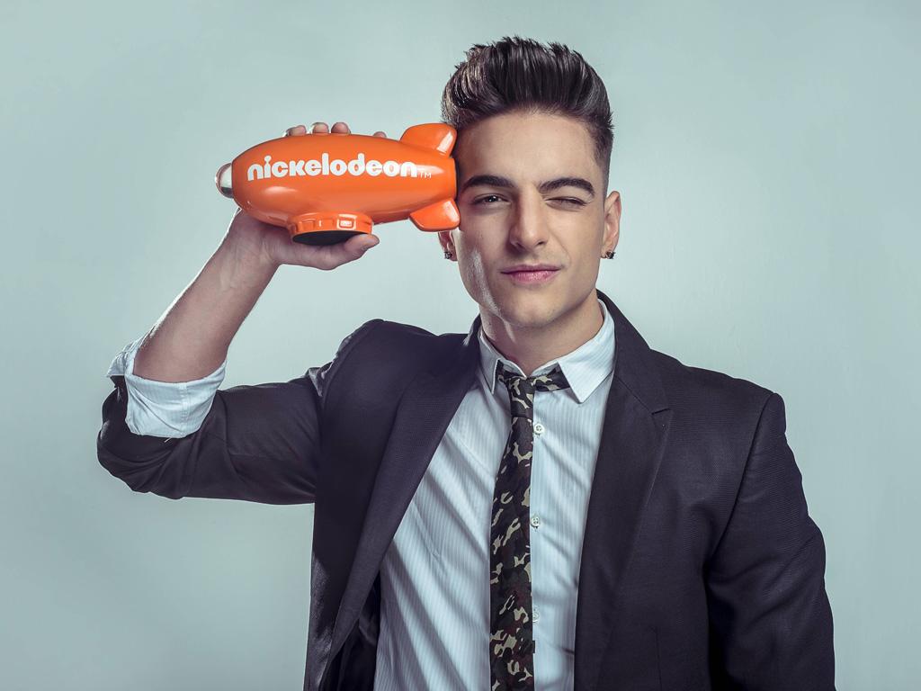 1024x768 My Free Wallpaper Wallpaper : Maluma