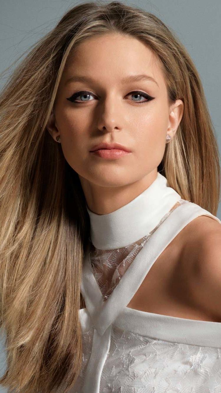 750x1334 Celebrity Melissa Benoist (750x1334) Wallpaper
