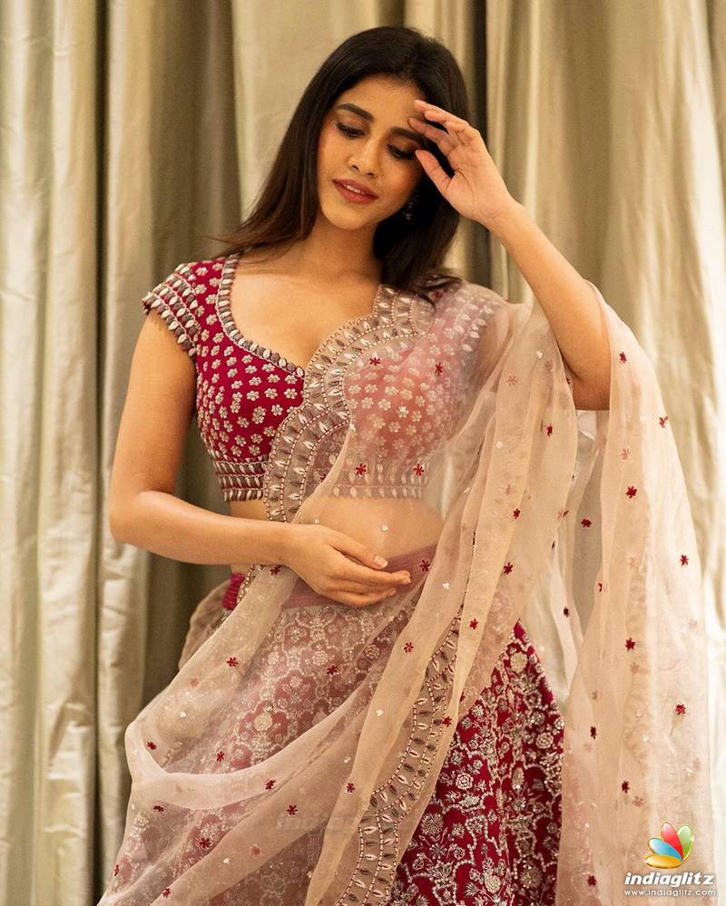 800x999 Nabha Natesh Photo Actress photo, image