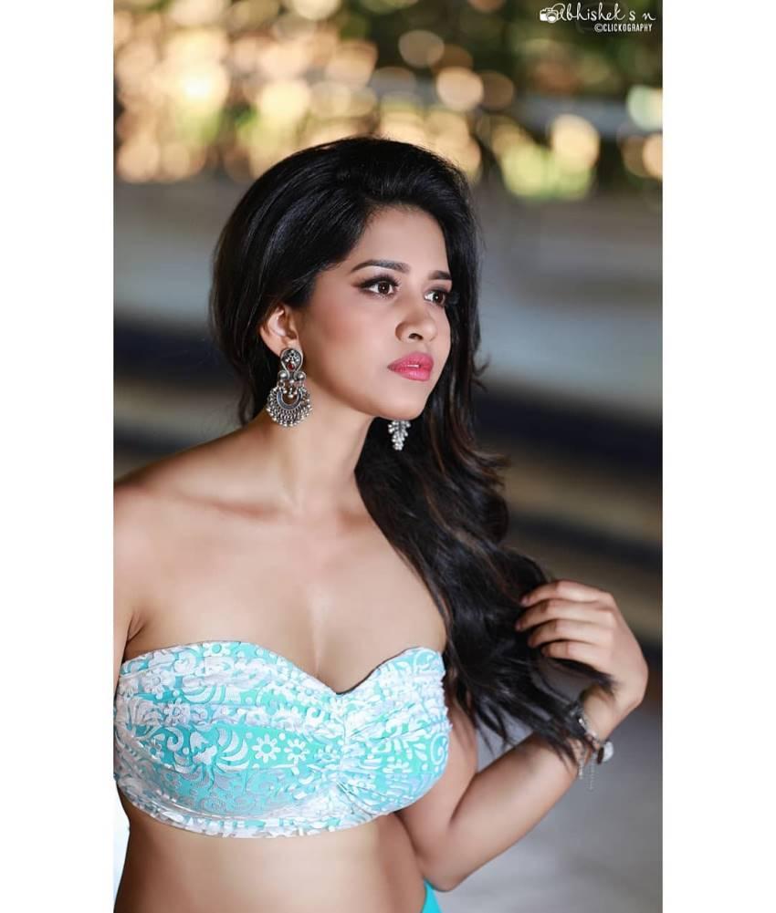 850x1001 Nabha Natesh Photo [HD]: Latest Image, Picture, Stills