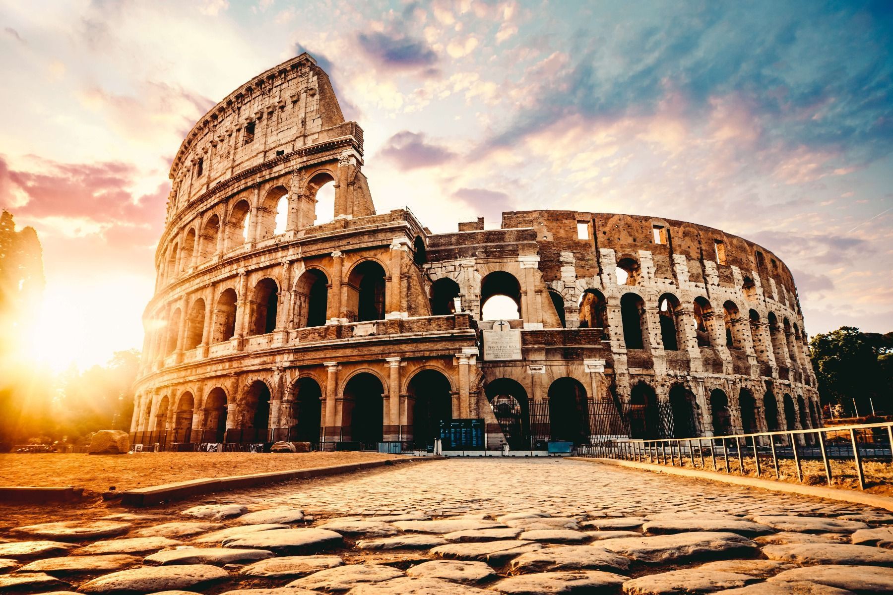 1800x1200 Sunrise at the Coliseum