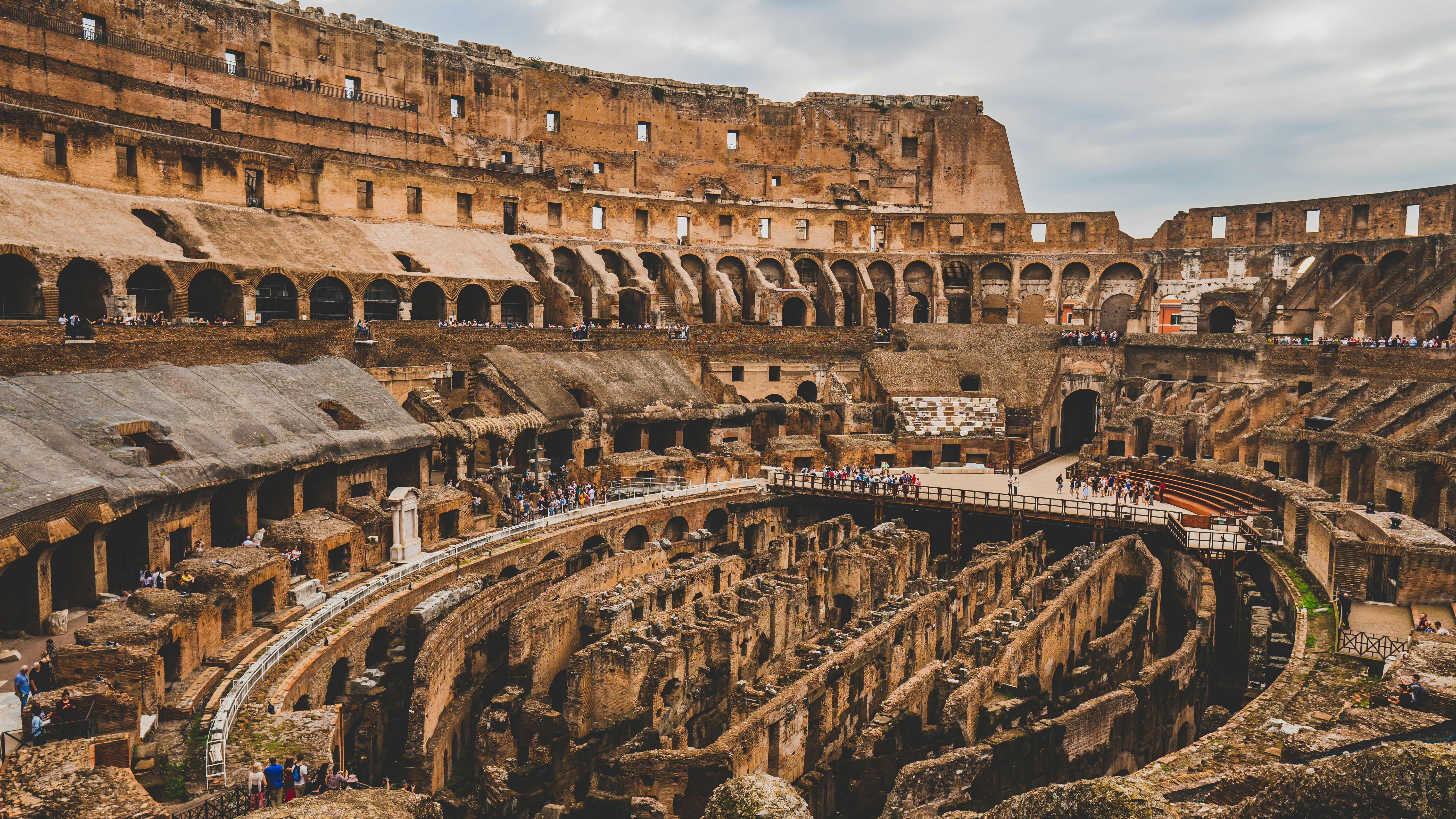 6000x3376 Colosseum, Italy · Free