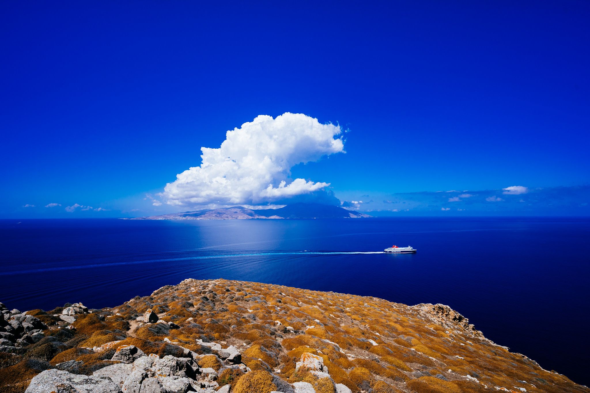 2048x1367 Wallpaper clouds, Greece, liner, Greece