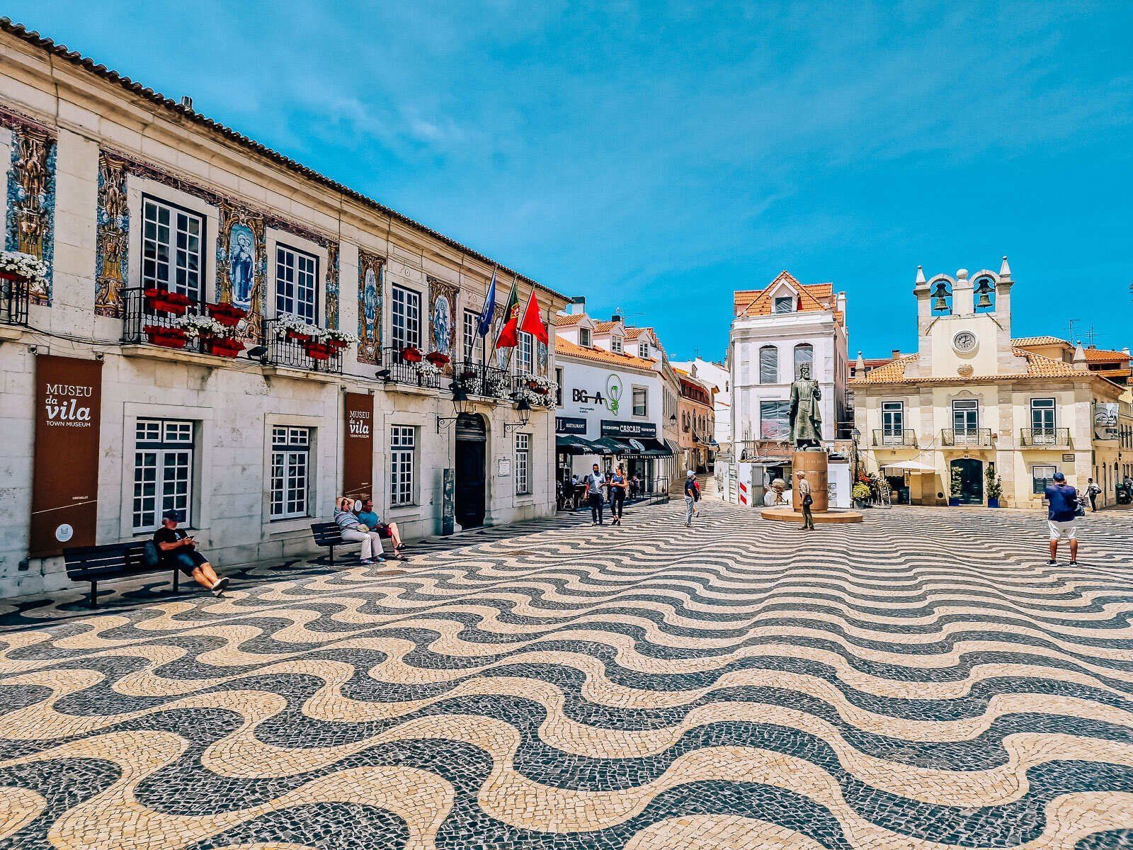 1600x1200 in Cascais, Portugal