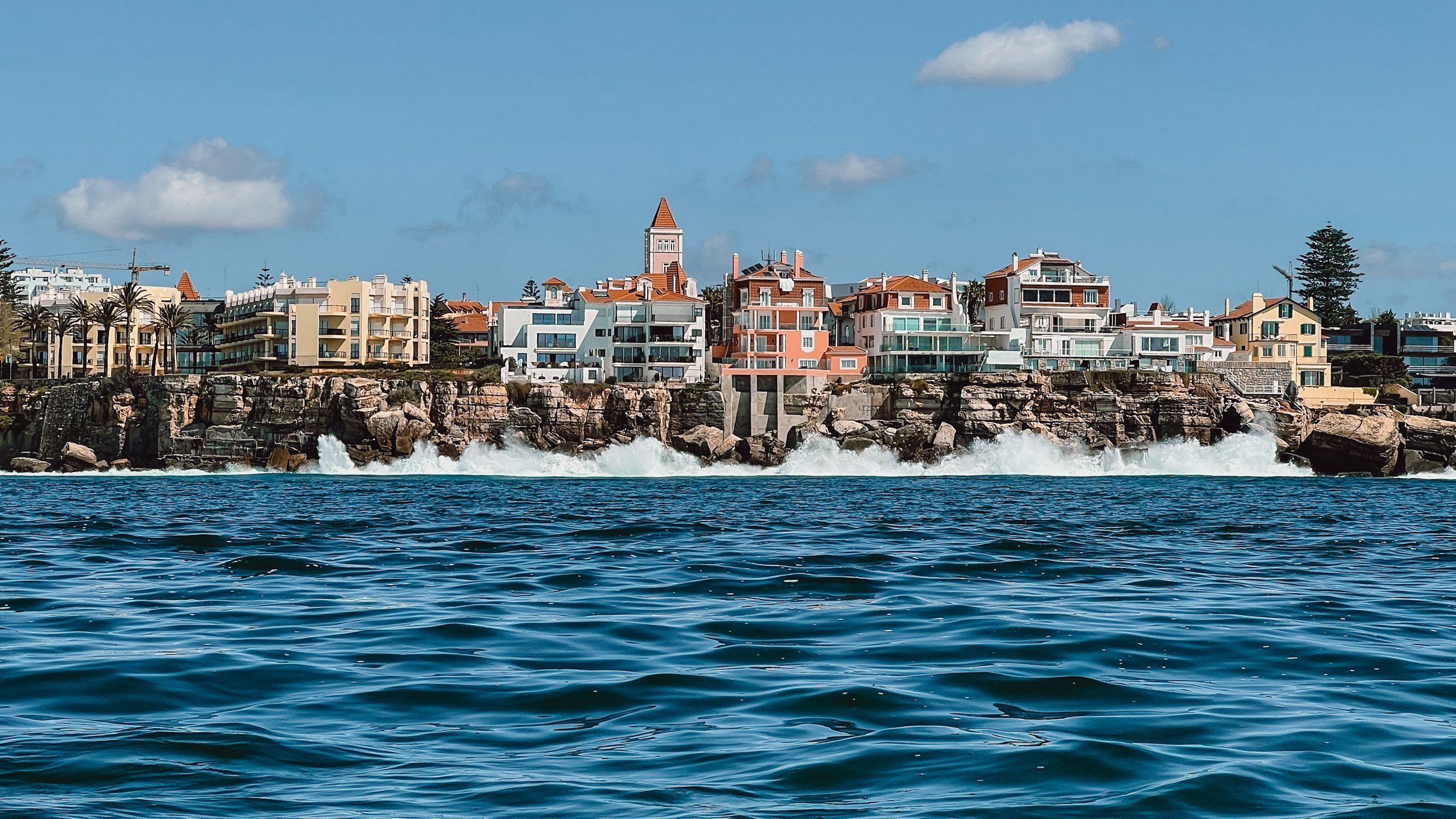 2500x1407 Cascais Travel Guide