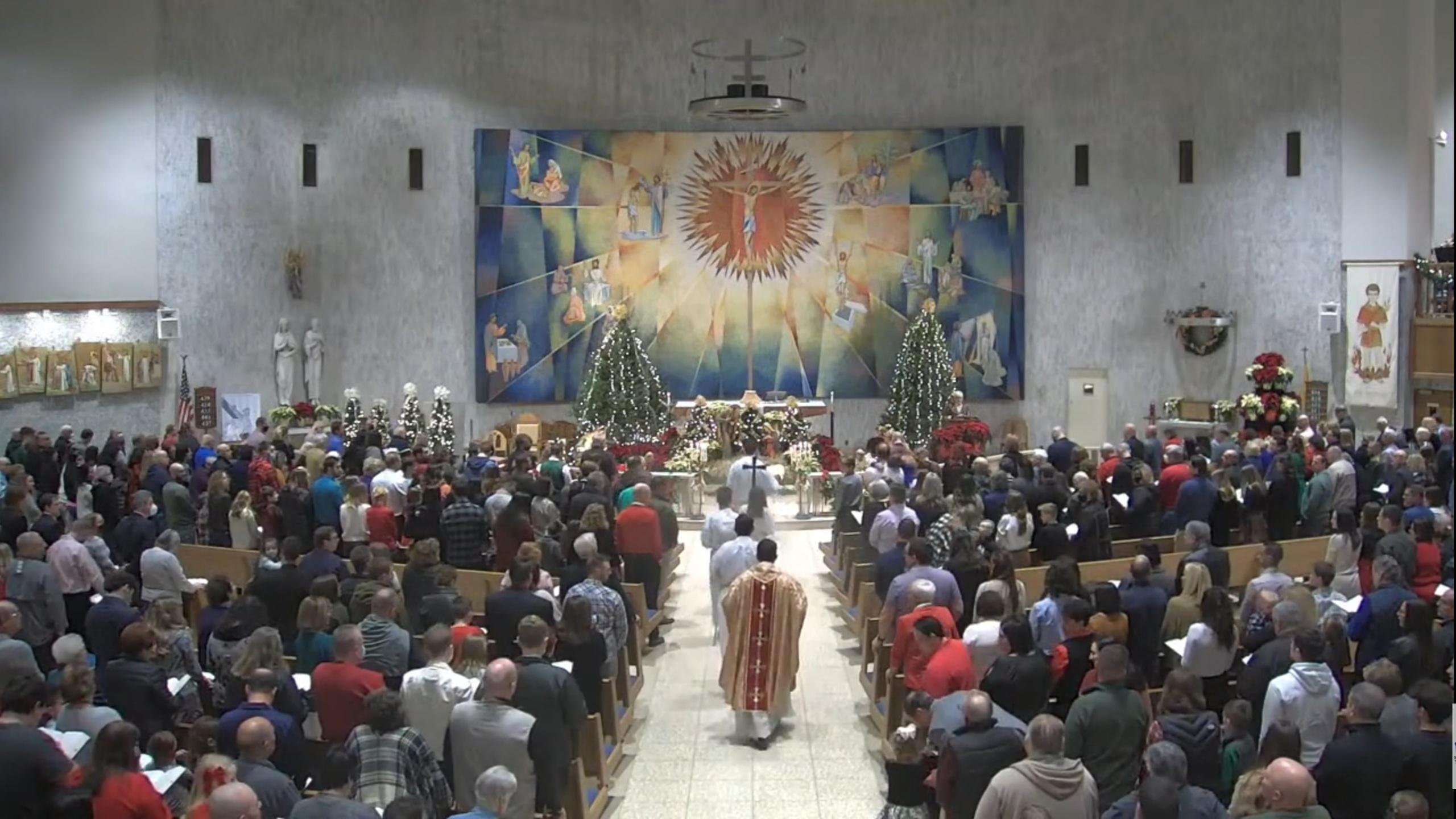 2560x1440 metal structure hanging above the altar