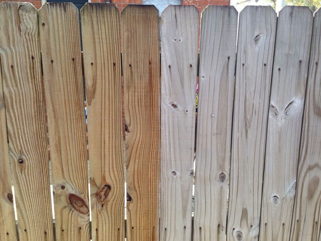 1024x768 Wood fence Restoration