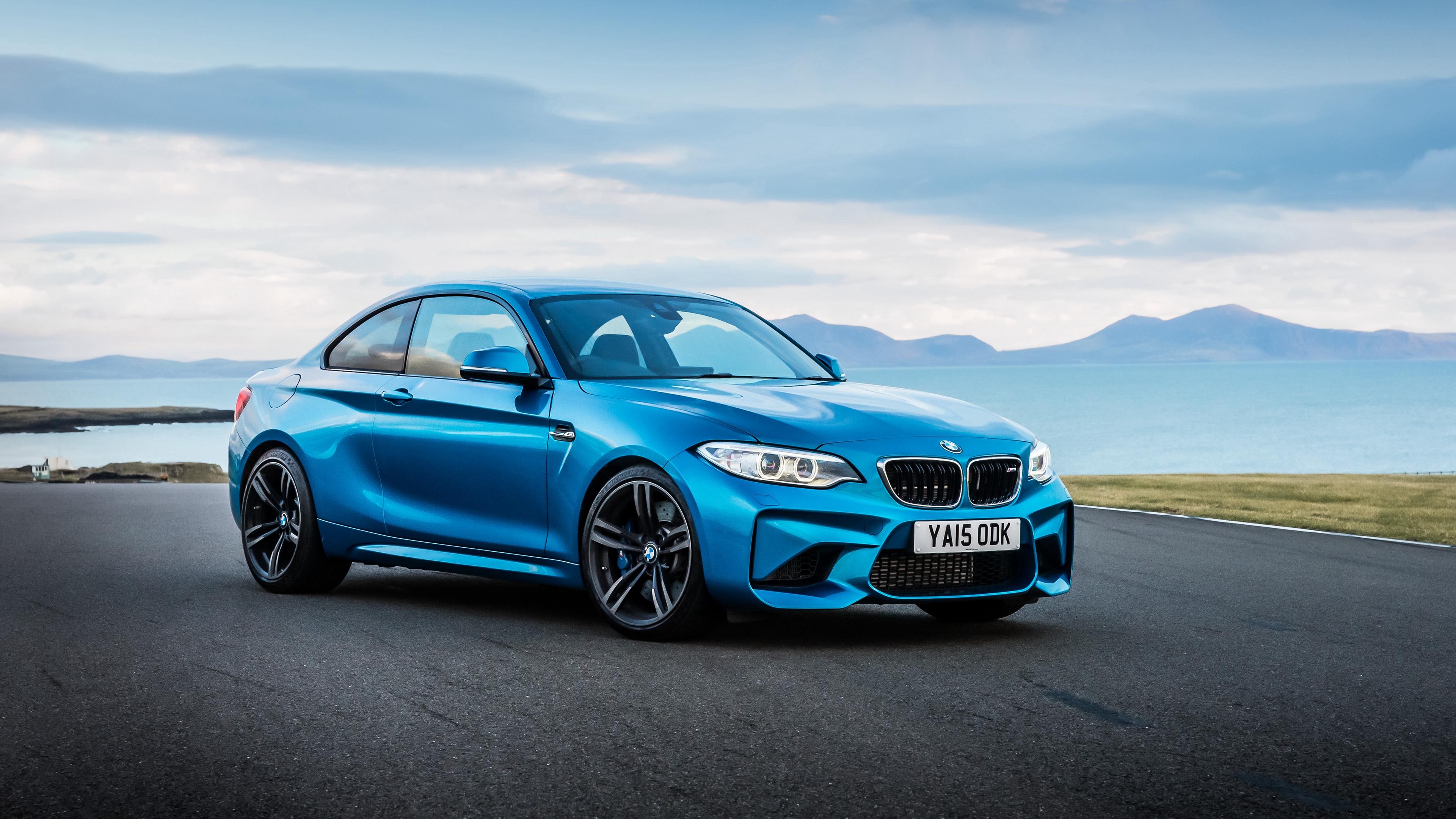 3840x2160 Download wallpaper 3840x2160 bmw, m f blue, side view