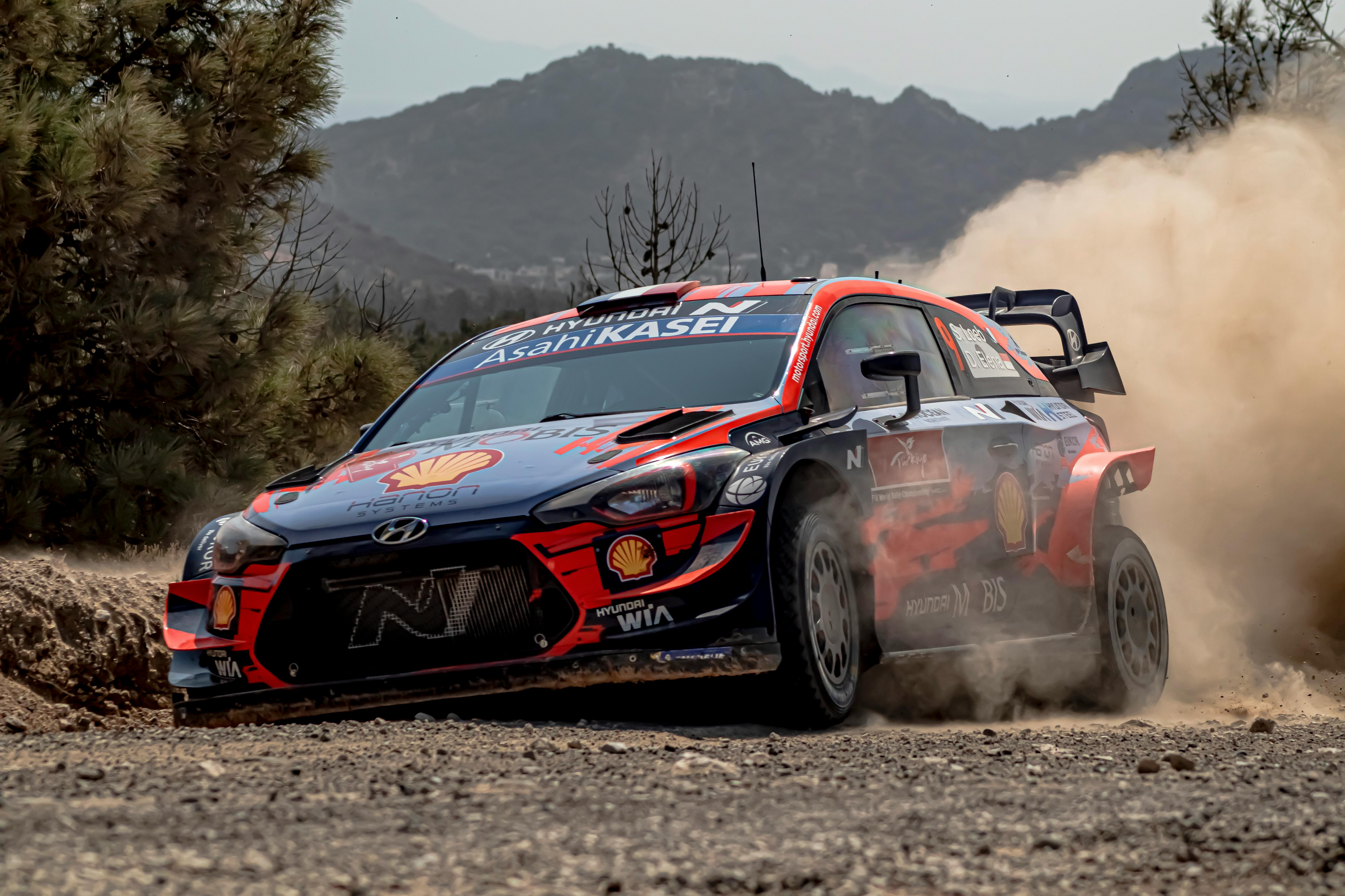 6000x4000 Hyundai World Rally Car · Free