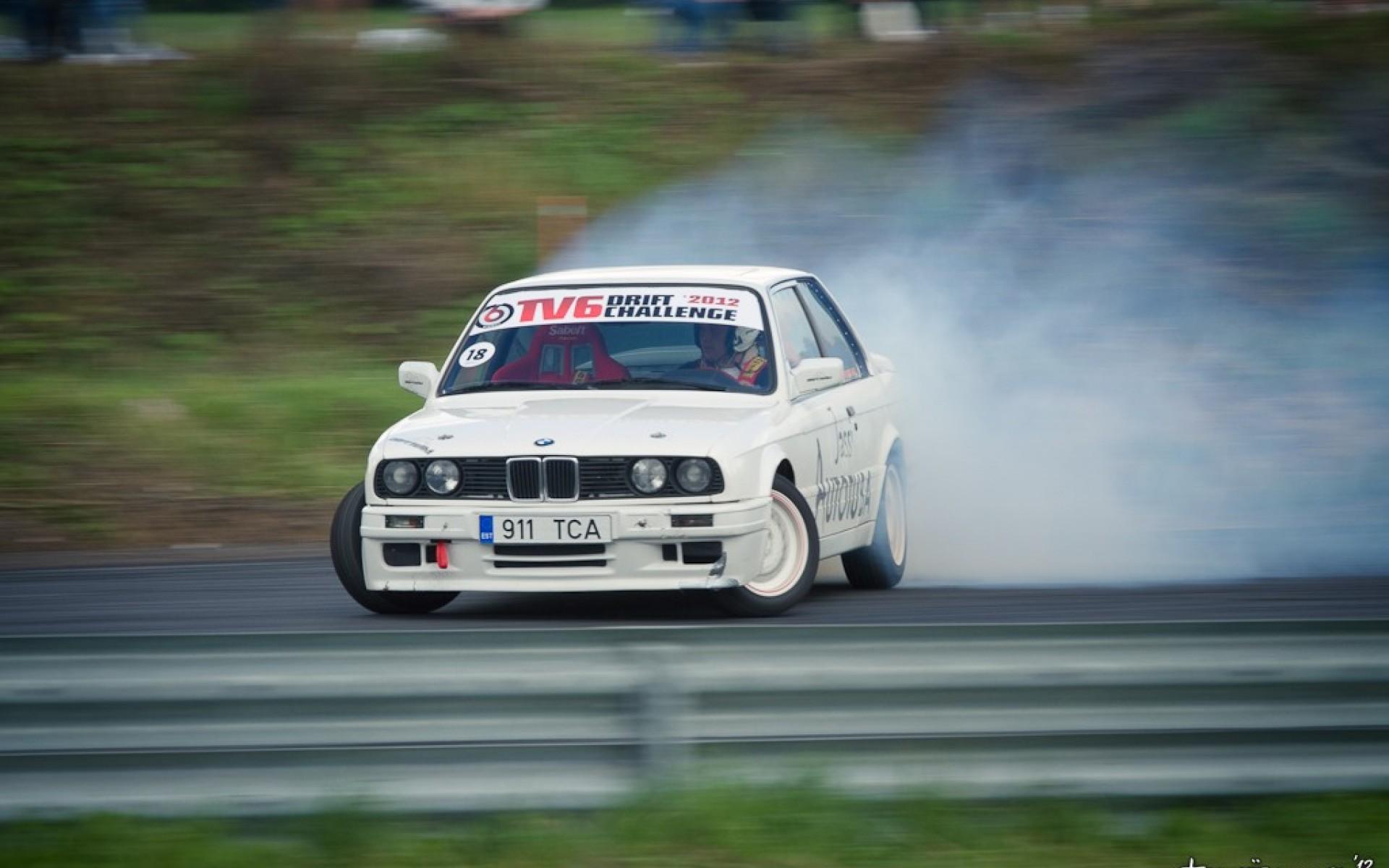 1920x1200 Bmw 520 drifting wallpaperx1200