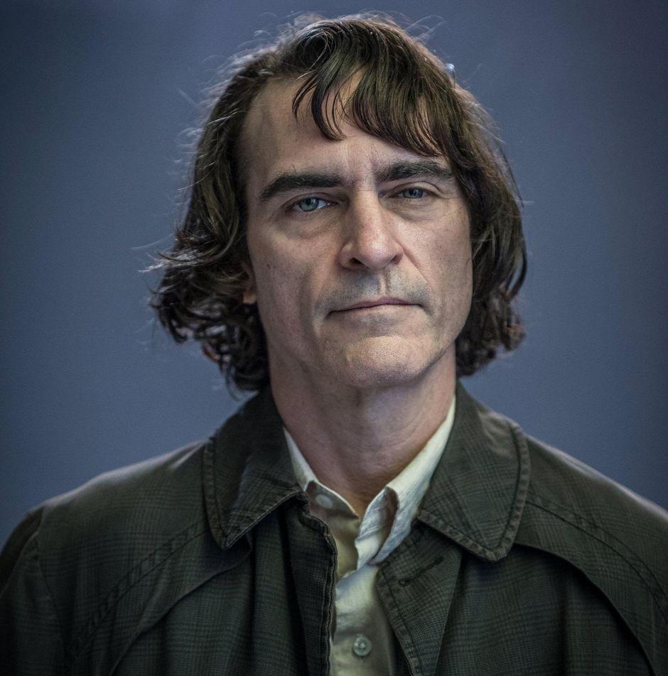 940x952 First Joker trailer with Joaquin Phoenix is one disturbing