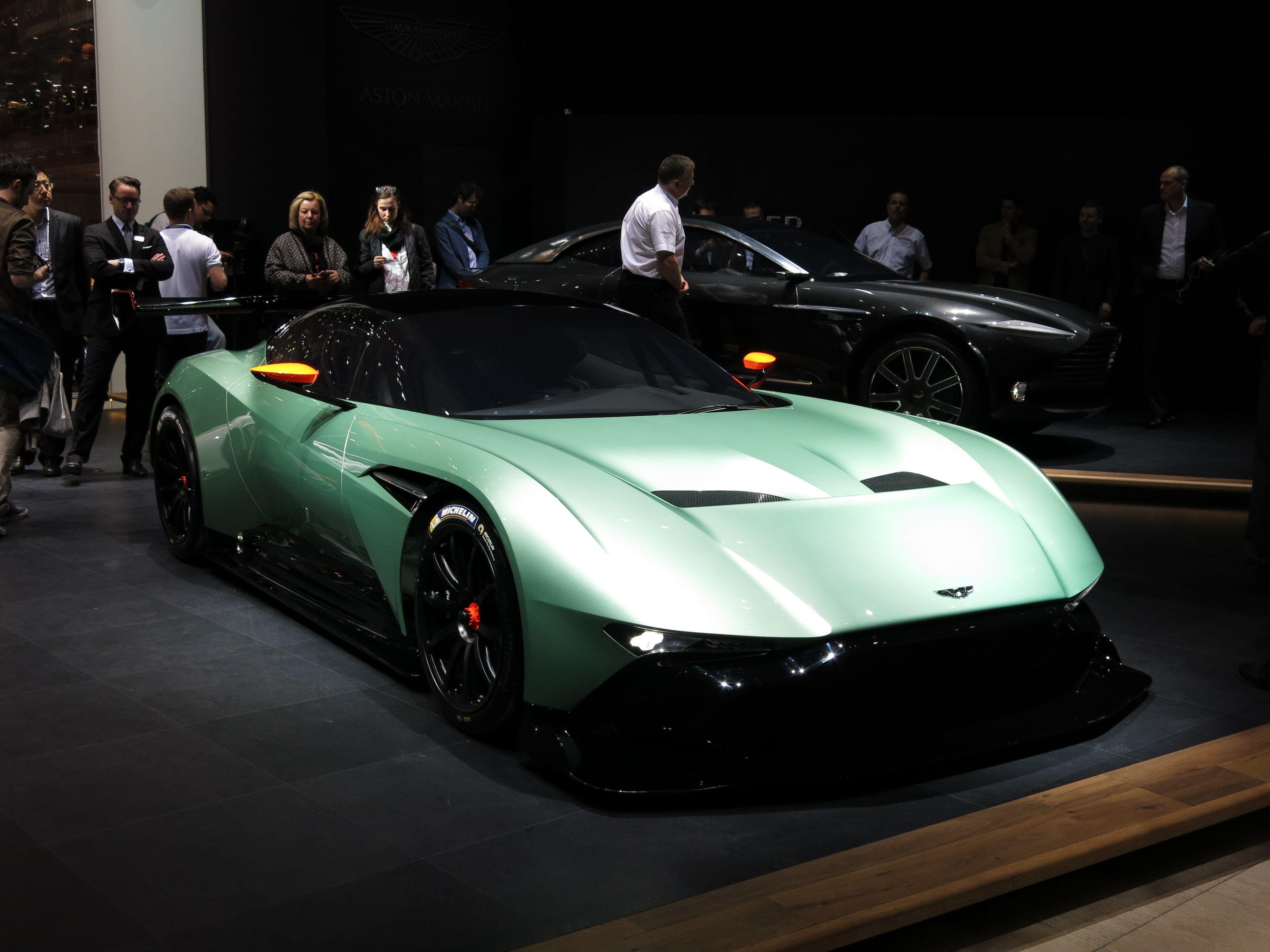 4000x3000 4k HD Aston Martin Vulcan Wallpaper