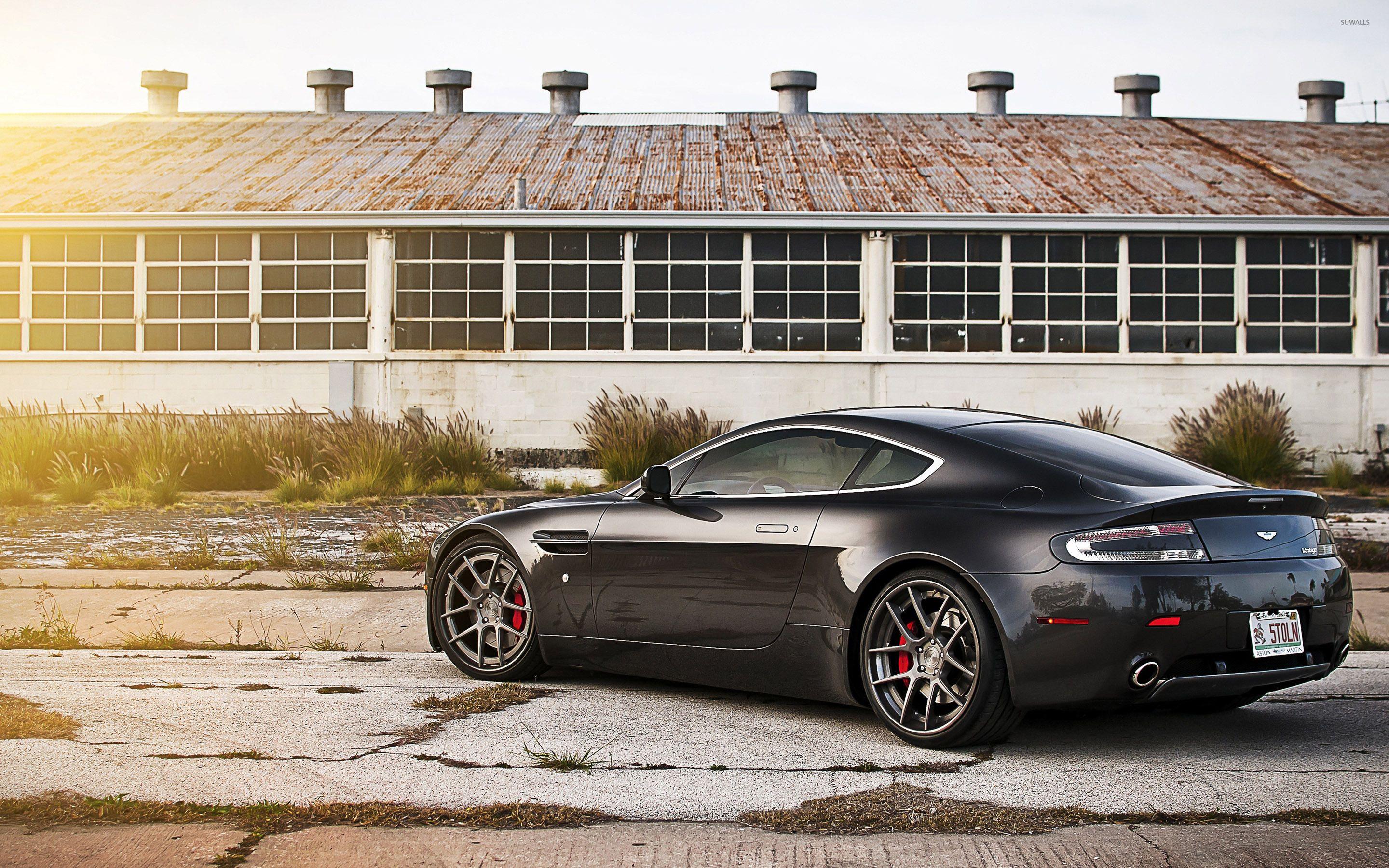 2880x1800 Aston Martin Vanquish Wallpaper Deskx1800