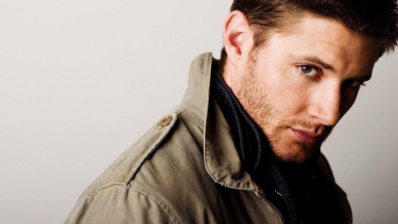 1366x768 Jensen Ackles Background wallpaperx768