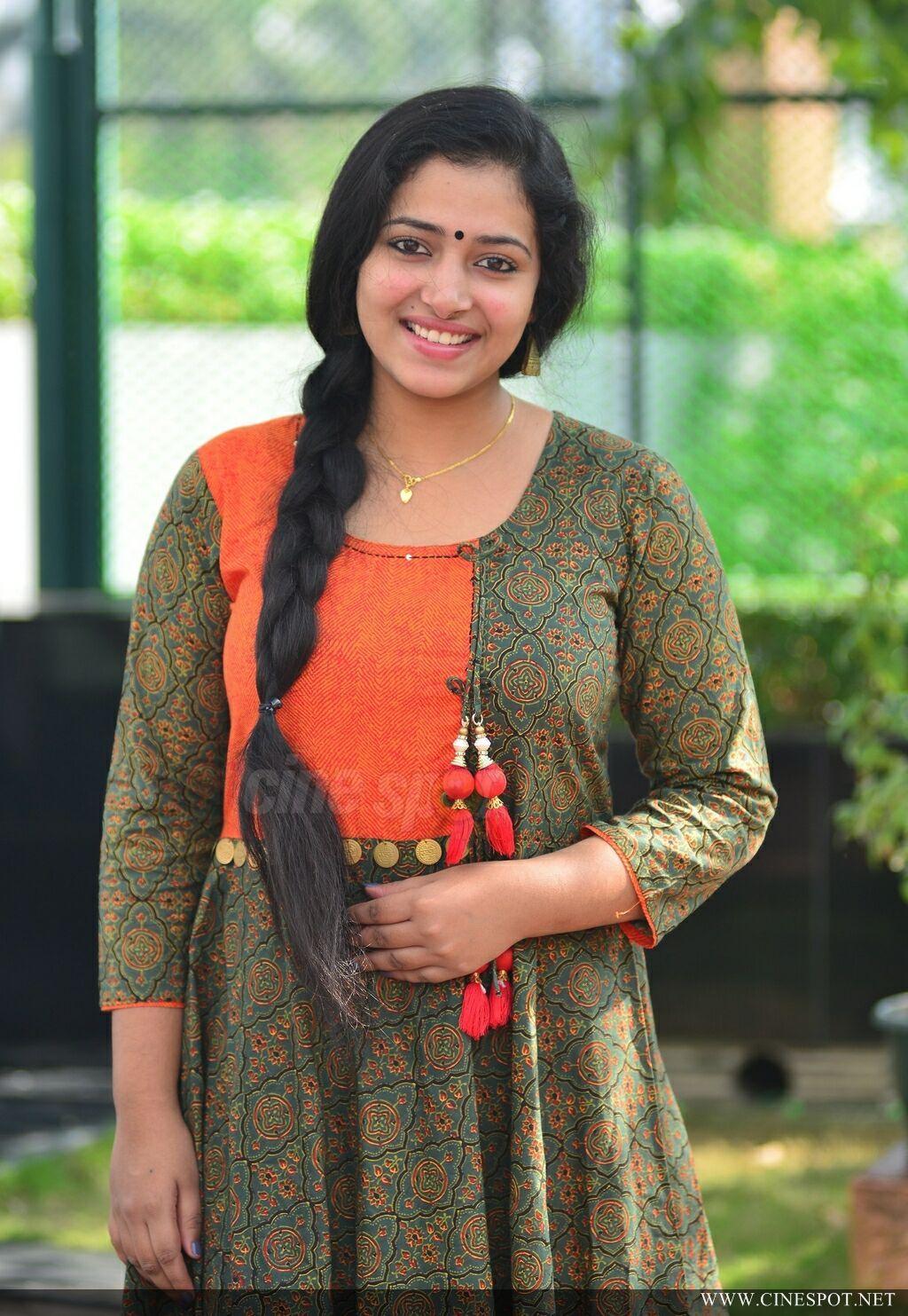 Anu Sithara Wallpapers - Top Free Anu Sithara Backgrounds - WallpaperAccess