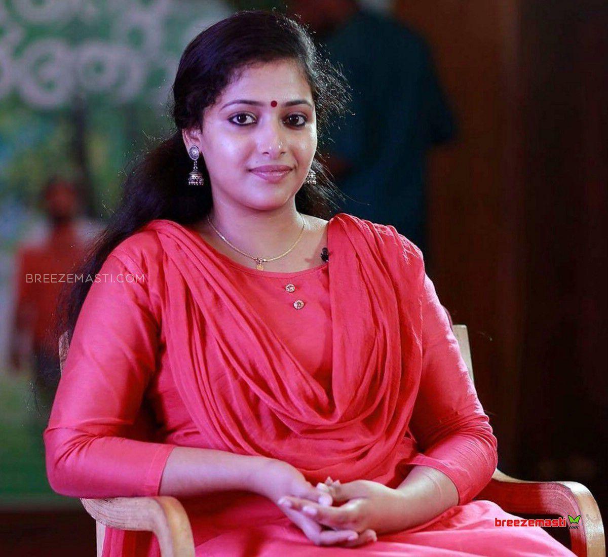 1200x1100 Anu Sithara Photo, Stills, Image Gallery