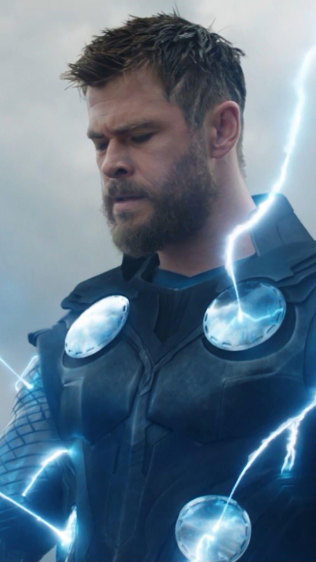 1080x1920 Avengers: Endgame Thor Stormbreaker Hammer 4K Wallpaper