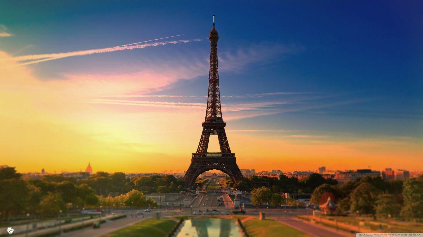 1366x768 City of Love ❤ 4K HD Desktop Wallpaper for 4K Ultra HD TV • Wide