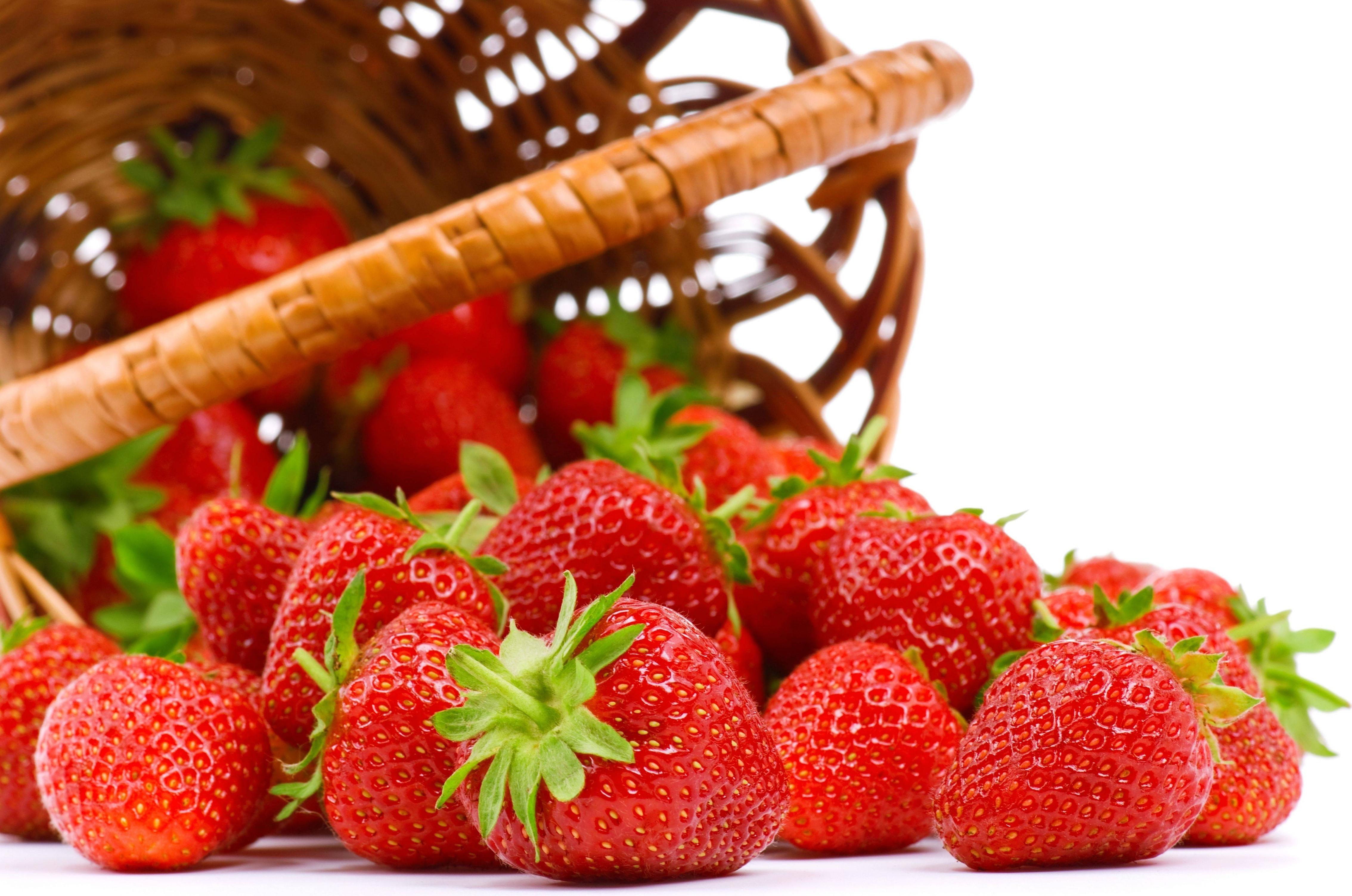 4536x3006 Strawberry Wallpaper
