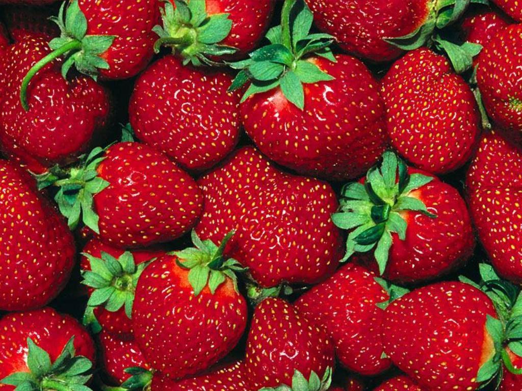 1024x768 Strawberries wallpaperx768