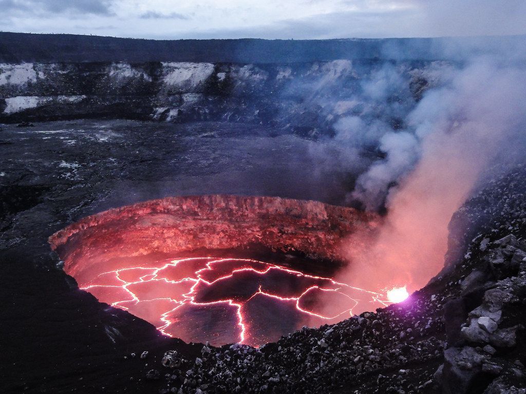 1024x768 Kilauea Lava Lake