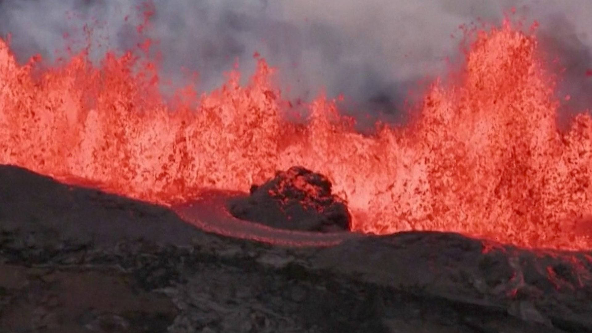 1920x1080 Download Intense Kilauea Volcano Lava