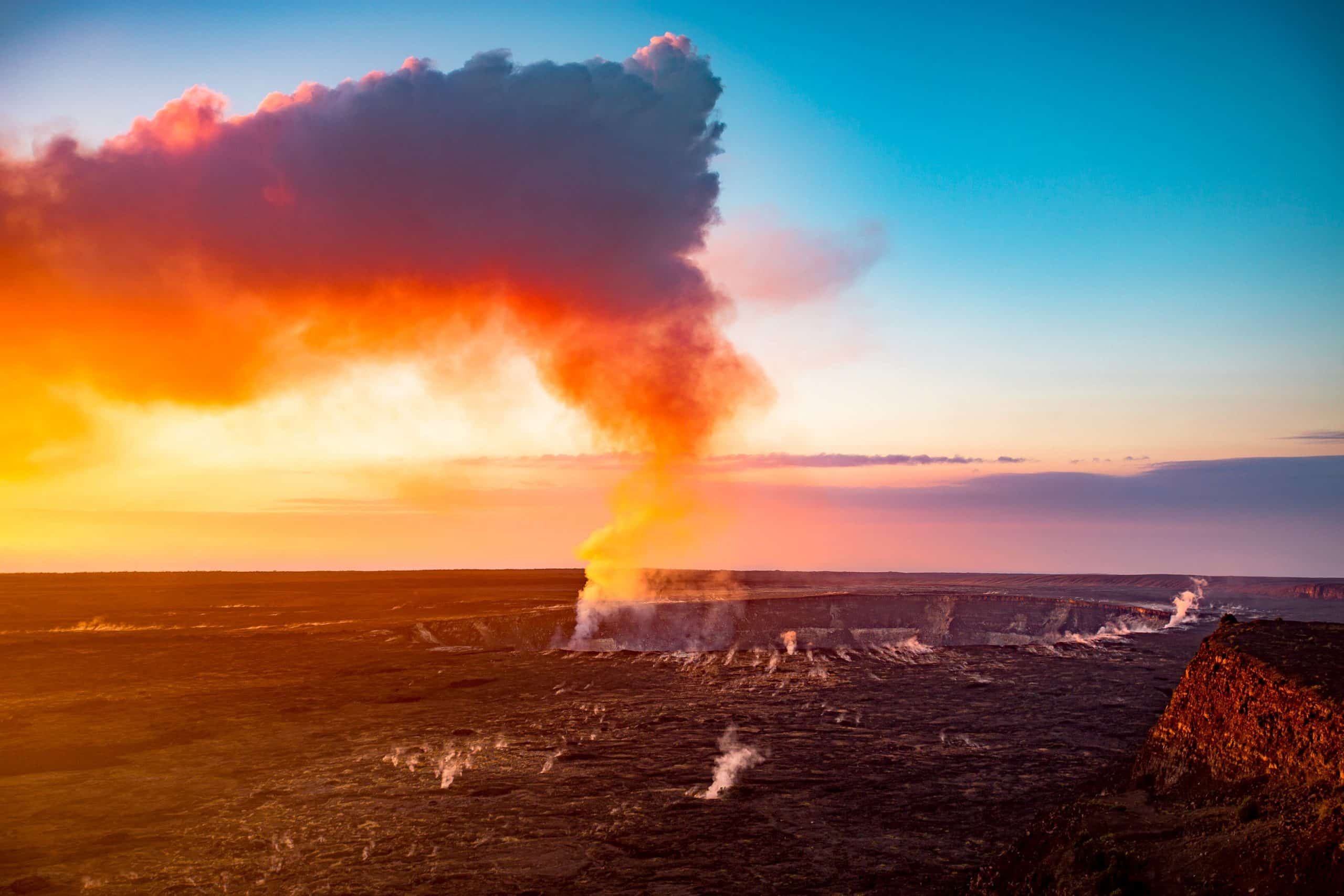 2560x1707 Volcanoes National Park Hawaii