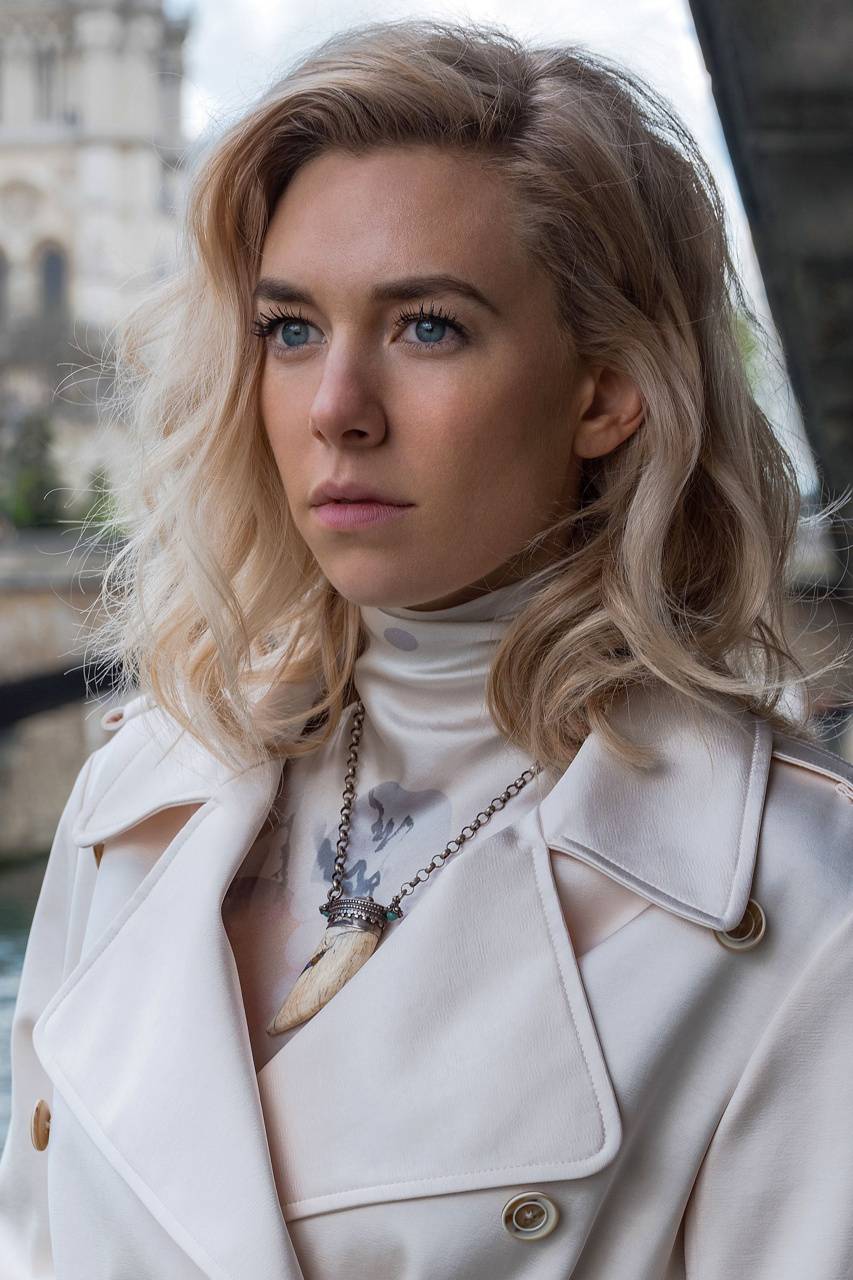 853x1280 Vanessa Kirby Wallpaper