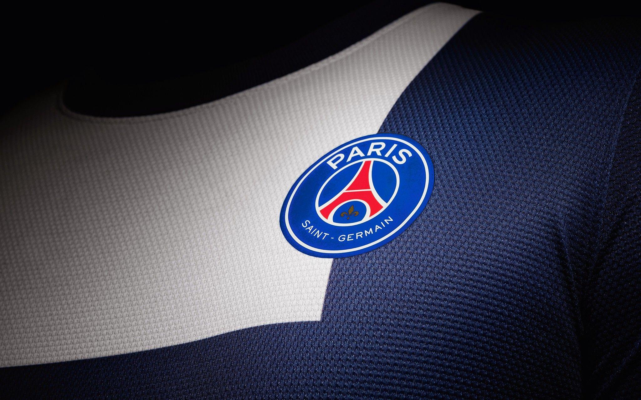 2048x1280 Download Paris Saint Germain Wallpaper in HD For Desktop or