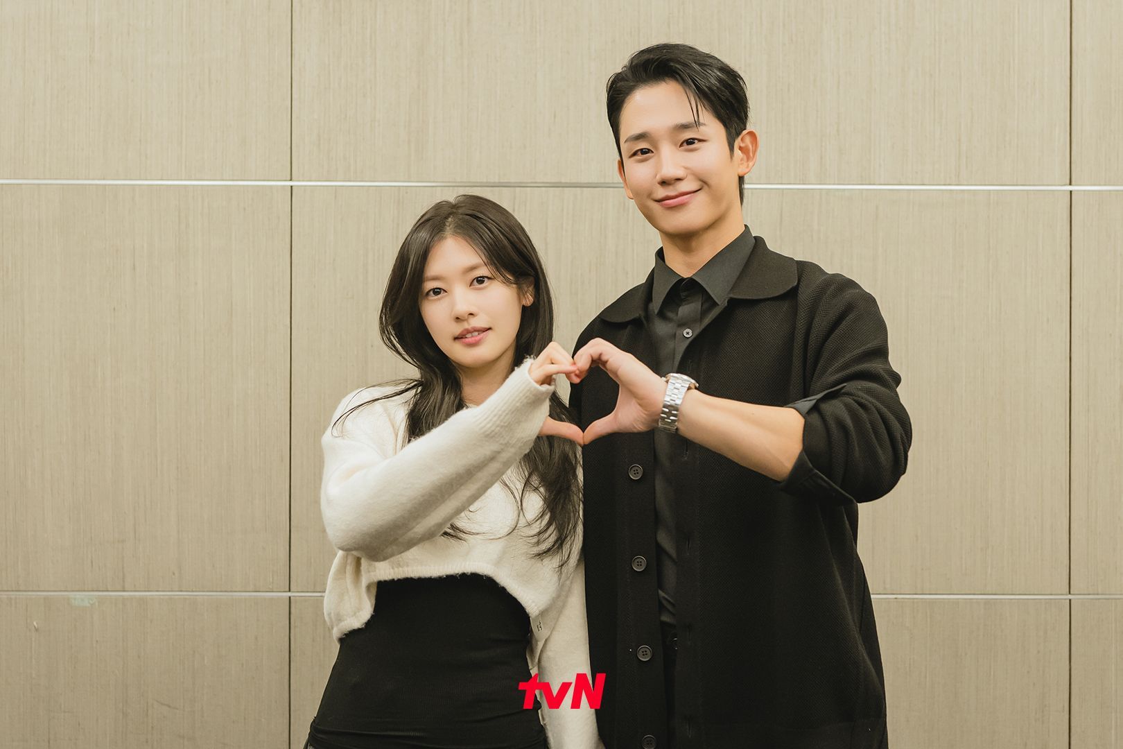 1620x1080 Love Next Door (2024)