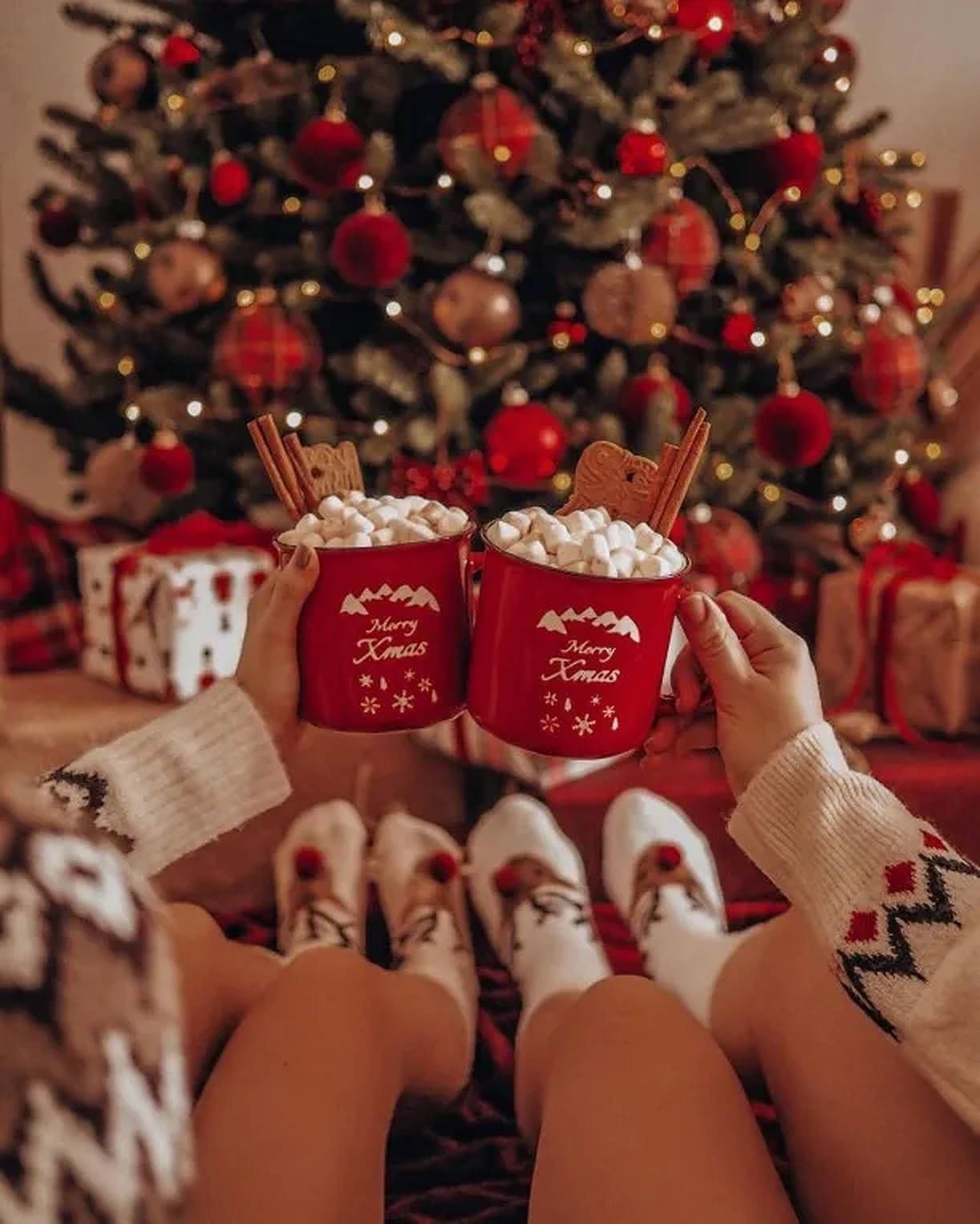 1222x1526 Cozy Christmas Aesthetic Wallpaper